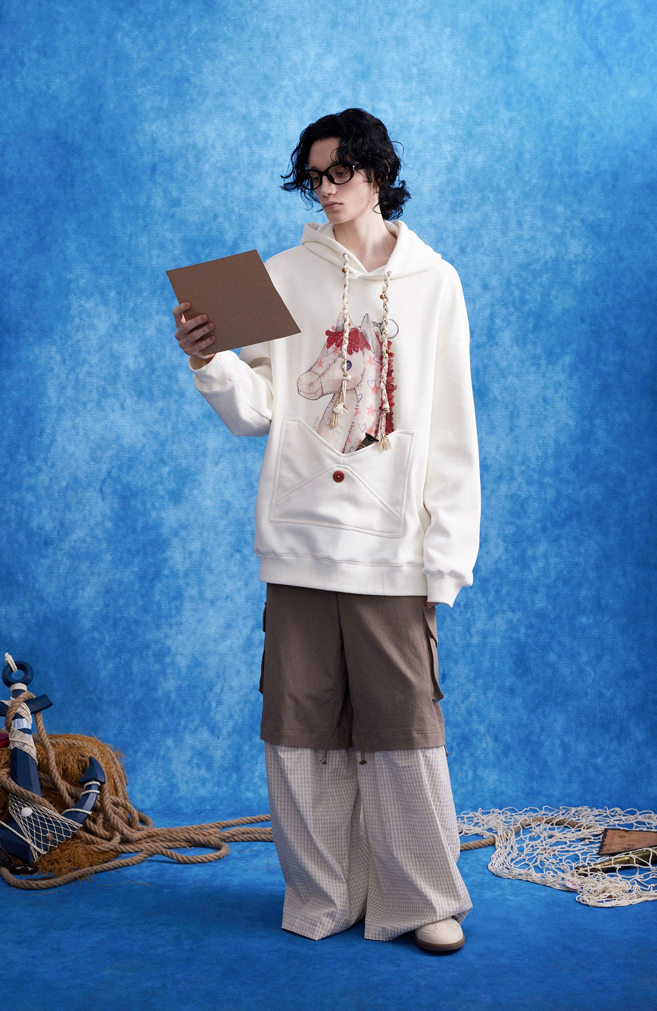 OIPWORD Envelope Pocket Pony Graphic Hoodie