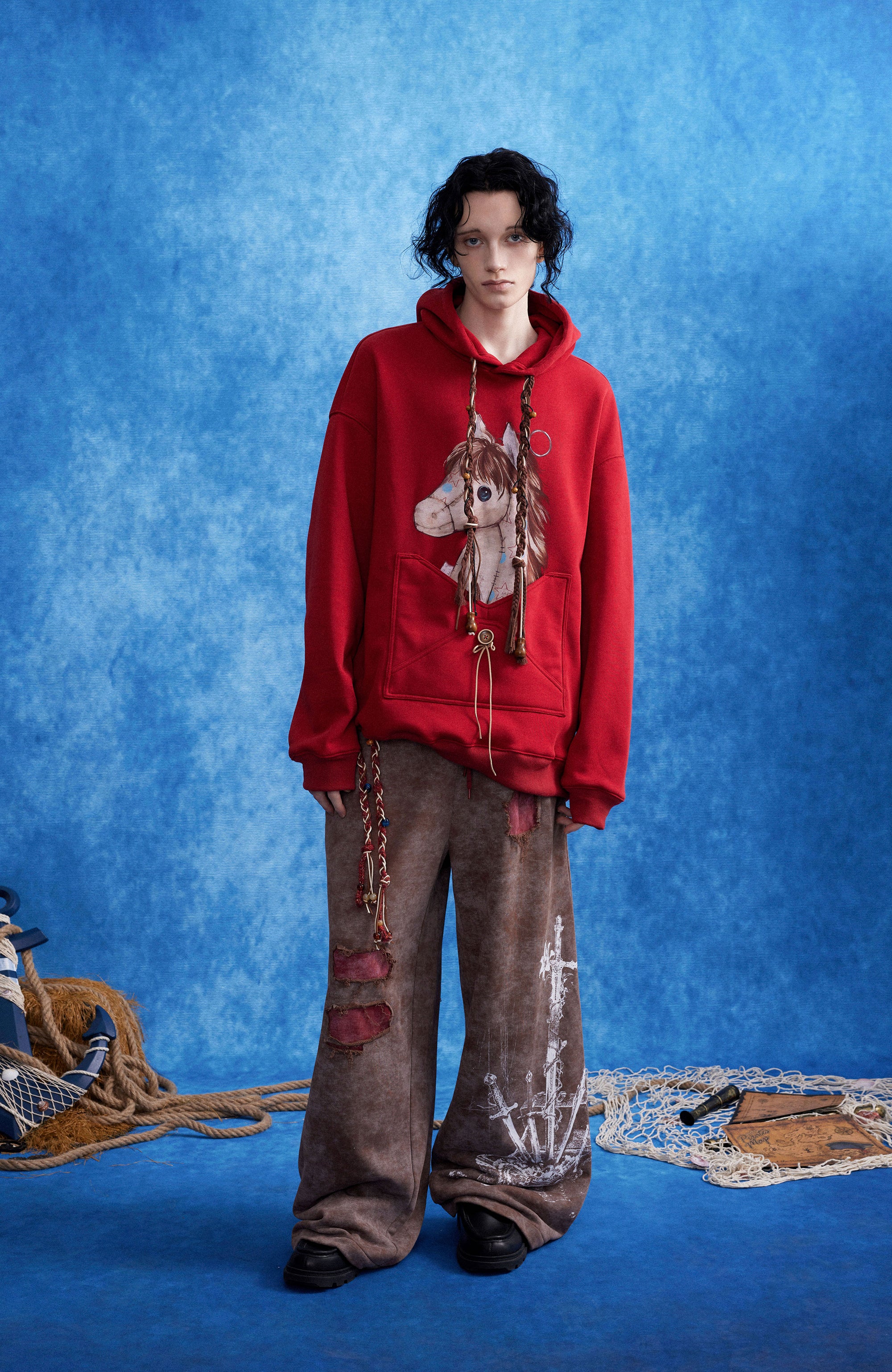 OIPWORD Envelope Pocket Pony Graphic Hoodie