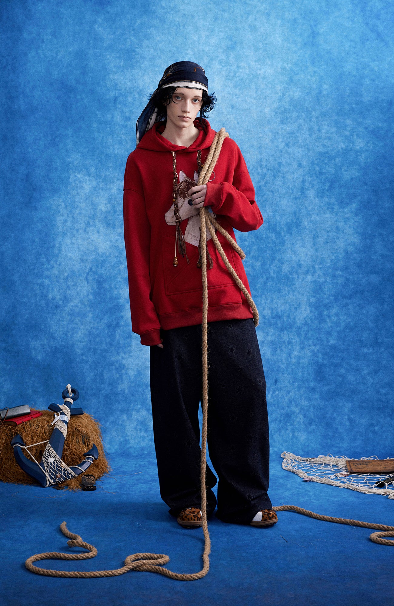 OIPWORD Envelope Pocket Pony Graphic Hoodie