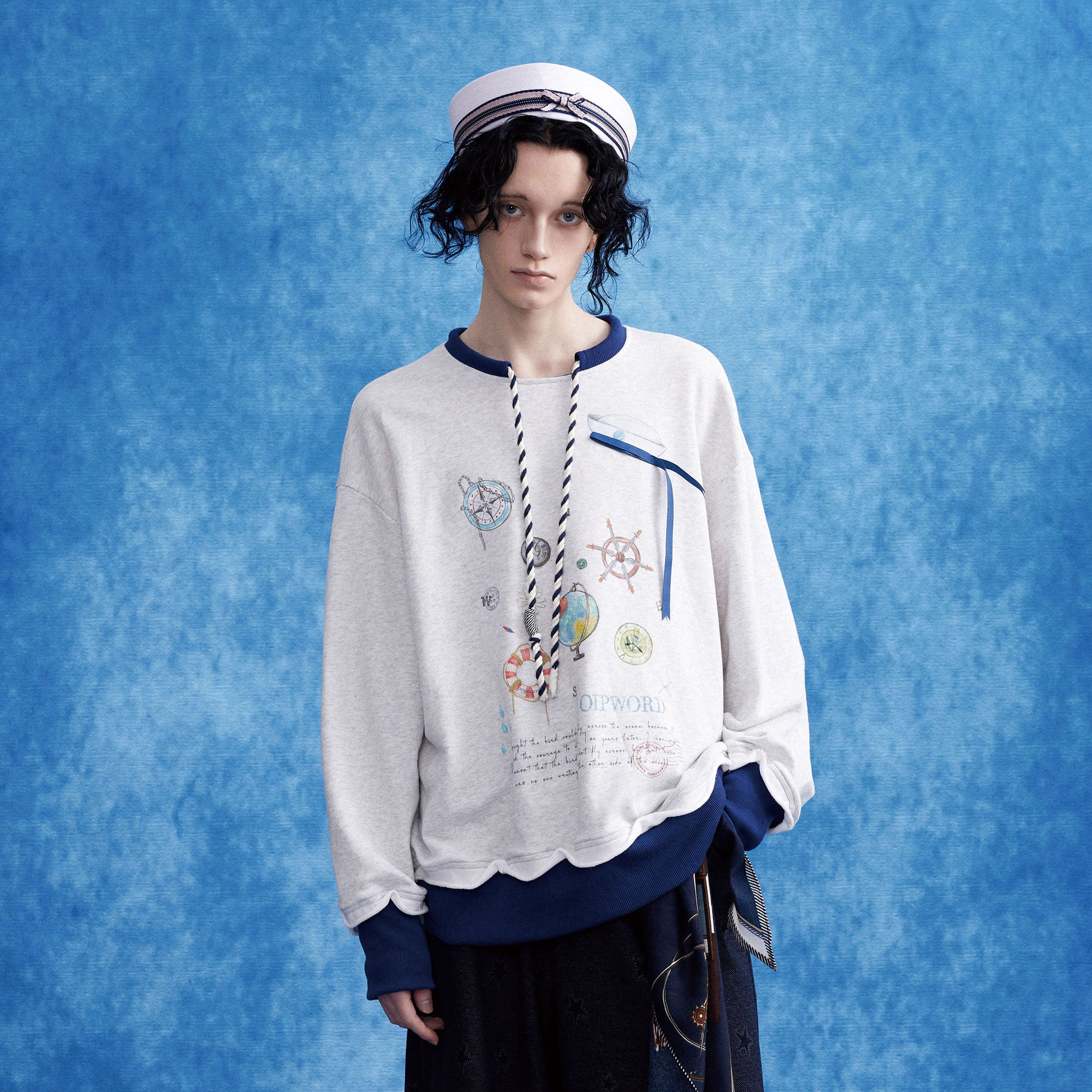 OIPWORD Voyager Graphic Scallop-Hem Sweatshirt