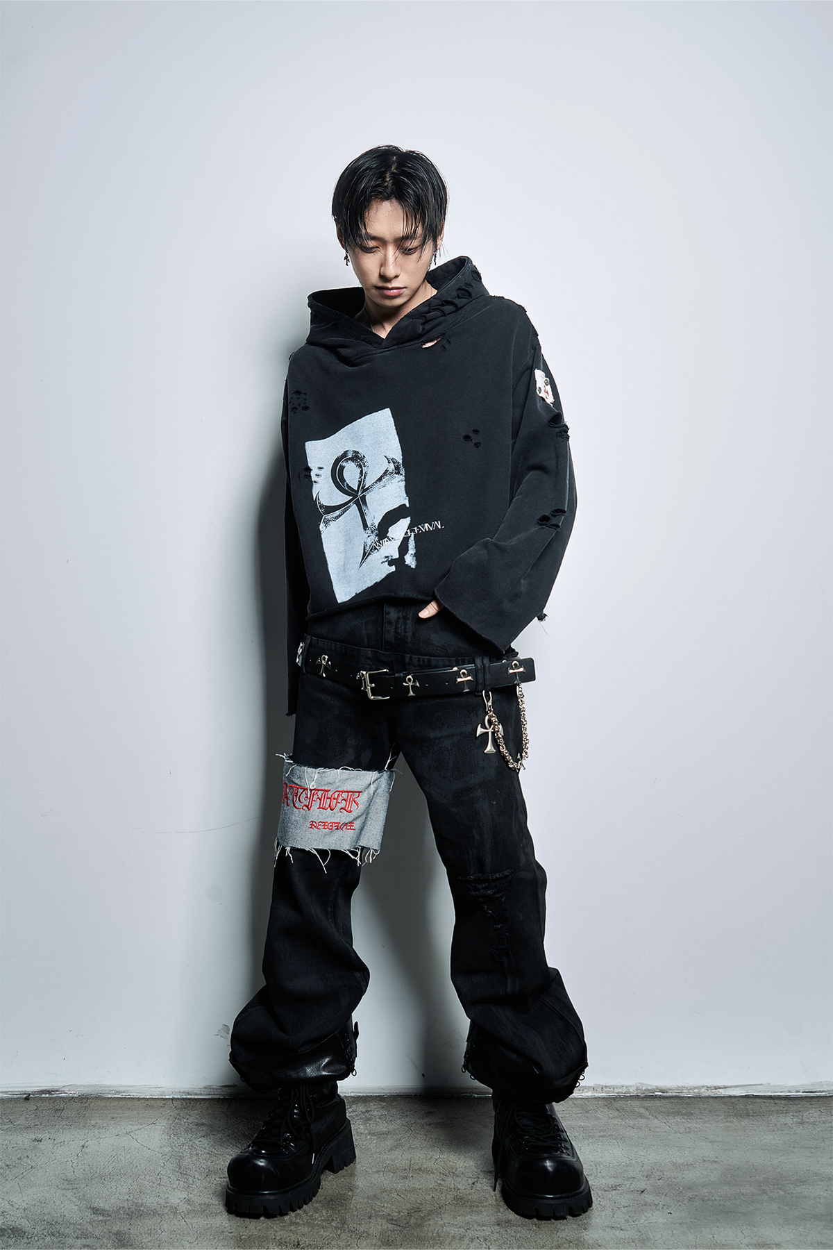 ANTI WAR REVIVAL Distressed Frayed Raw-Edge Oversized Hoodie