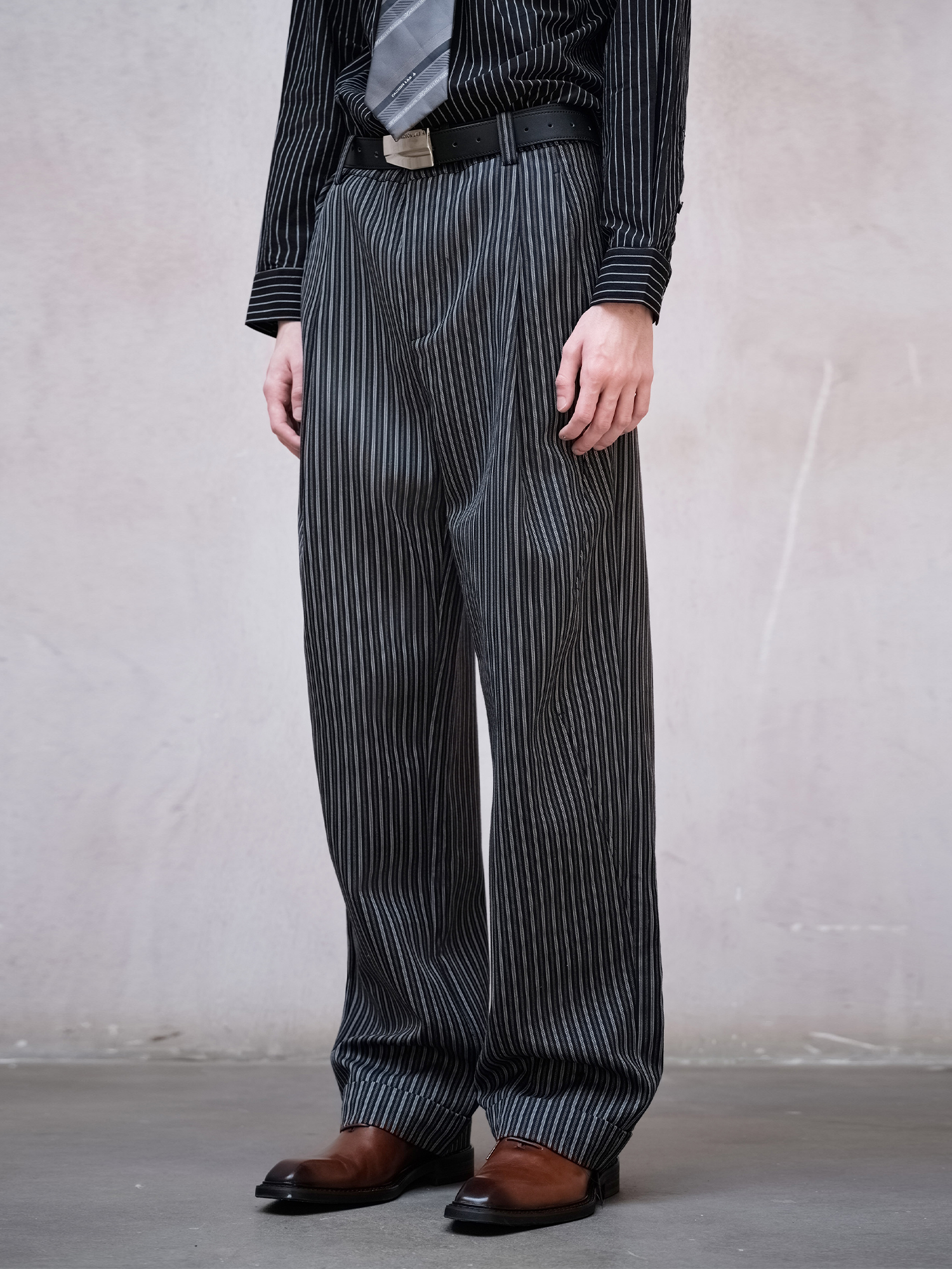 FACEONLAB Classic Striped Wool Pleated Tailored Trousers