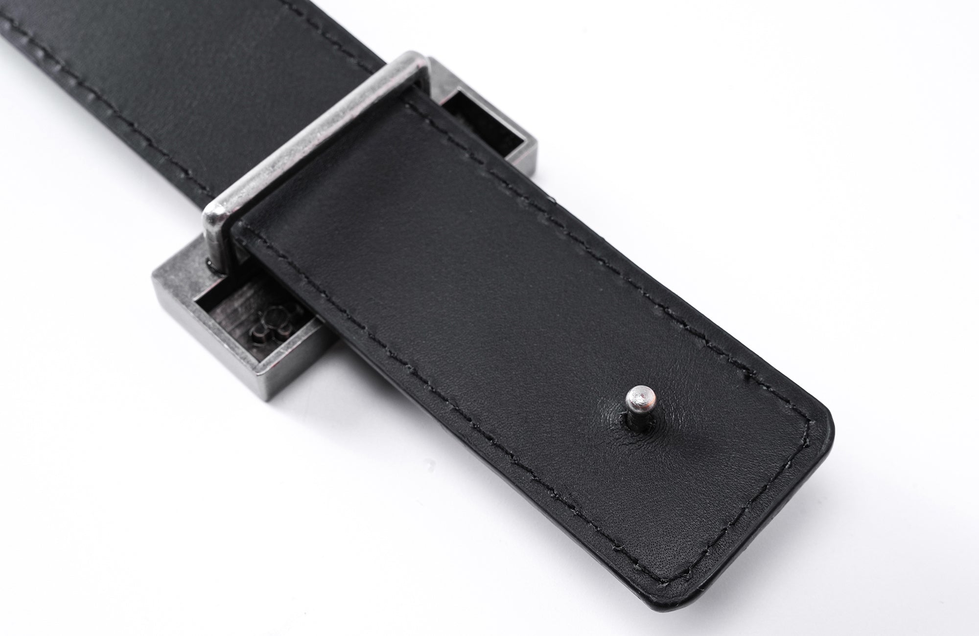 REBEL WAVE Cross Studded Leather Belt