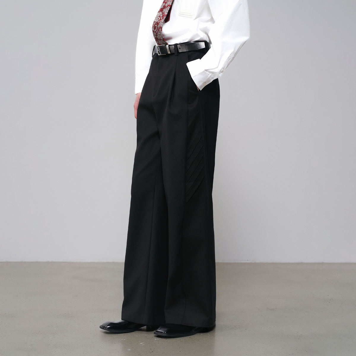 FACEONLAB Pleated Spliced Wool-Blend Trousers