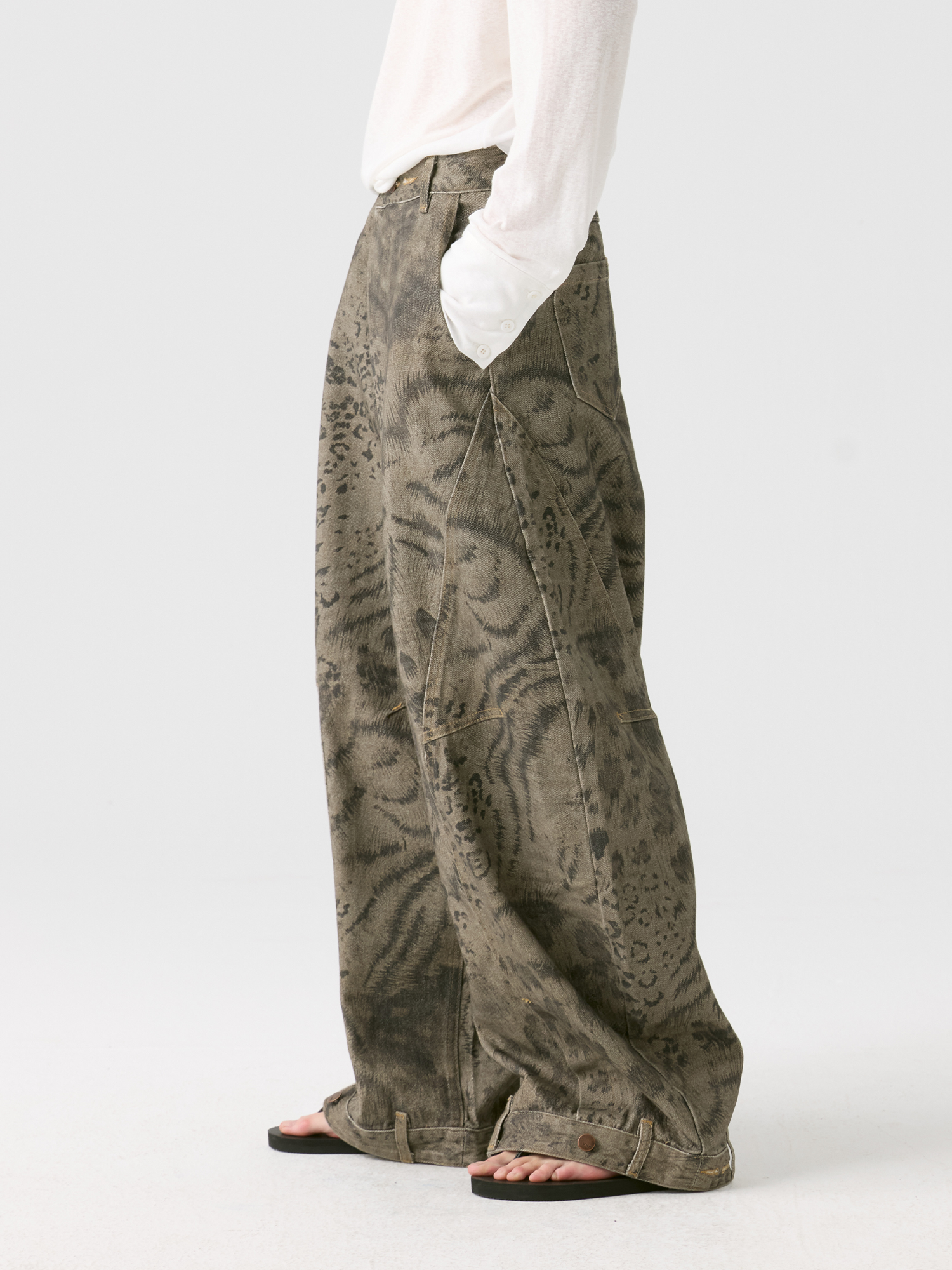 HAHAHA Animal Totem Graphic Crossover-Waist Curved Wide-Leg Pants