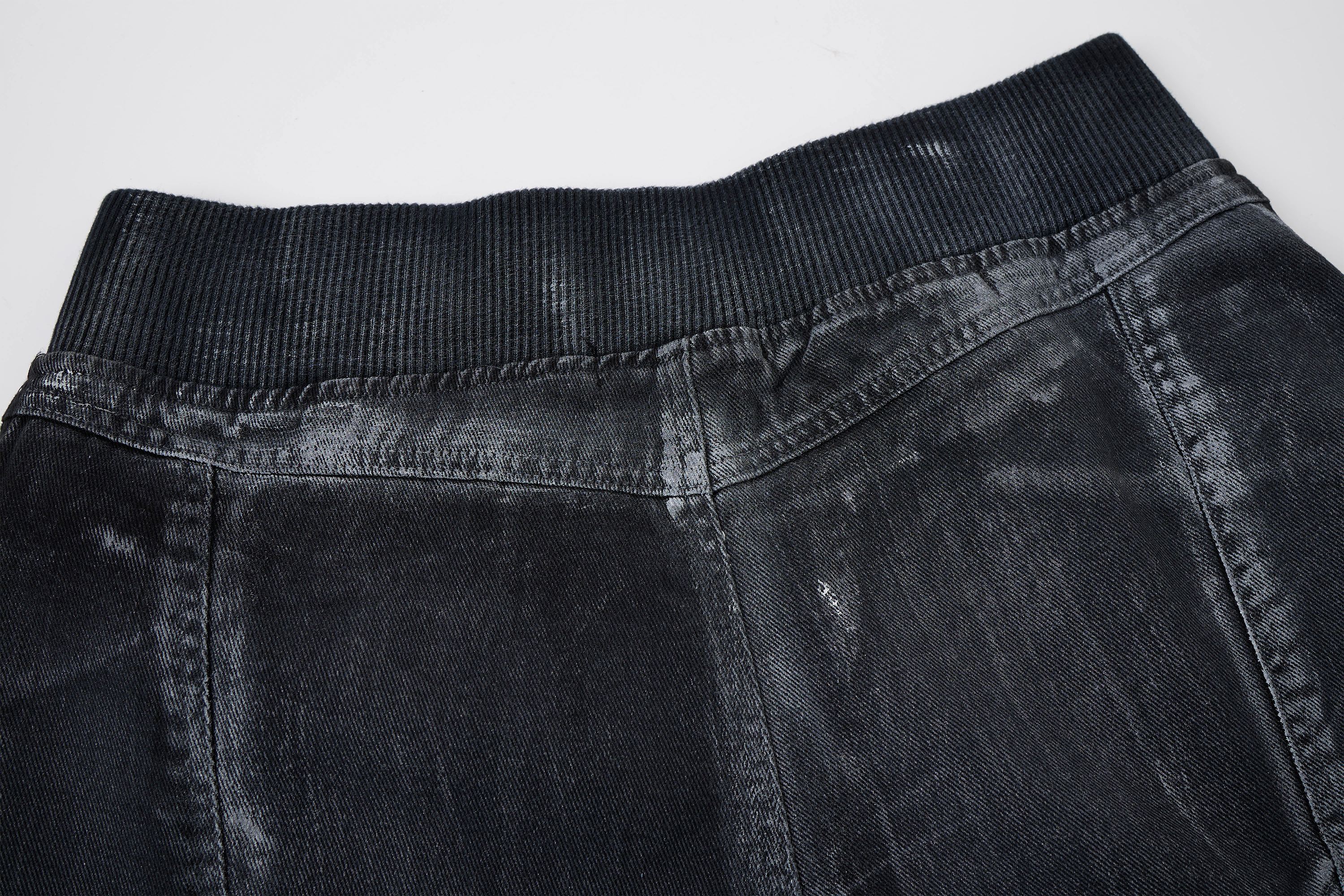 CLP Ribbed Paneled Wide-Leg Denim Shorts