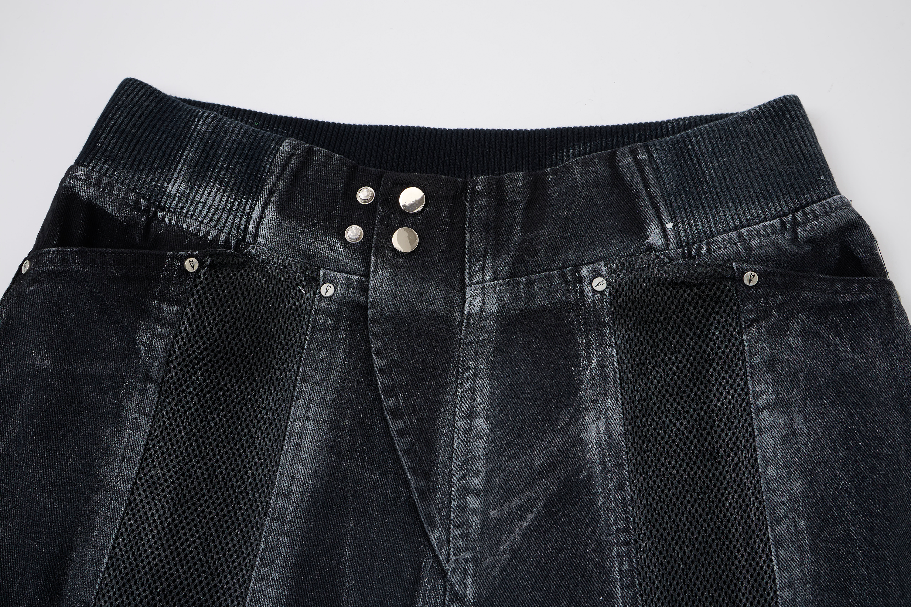 CLP Ribbed Paneled Wide-Leg Denim Shorts