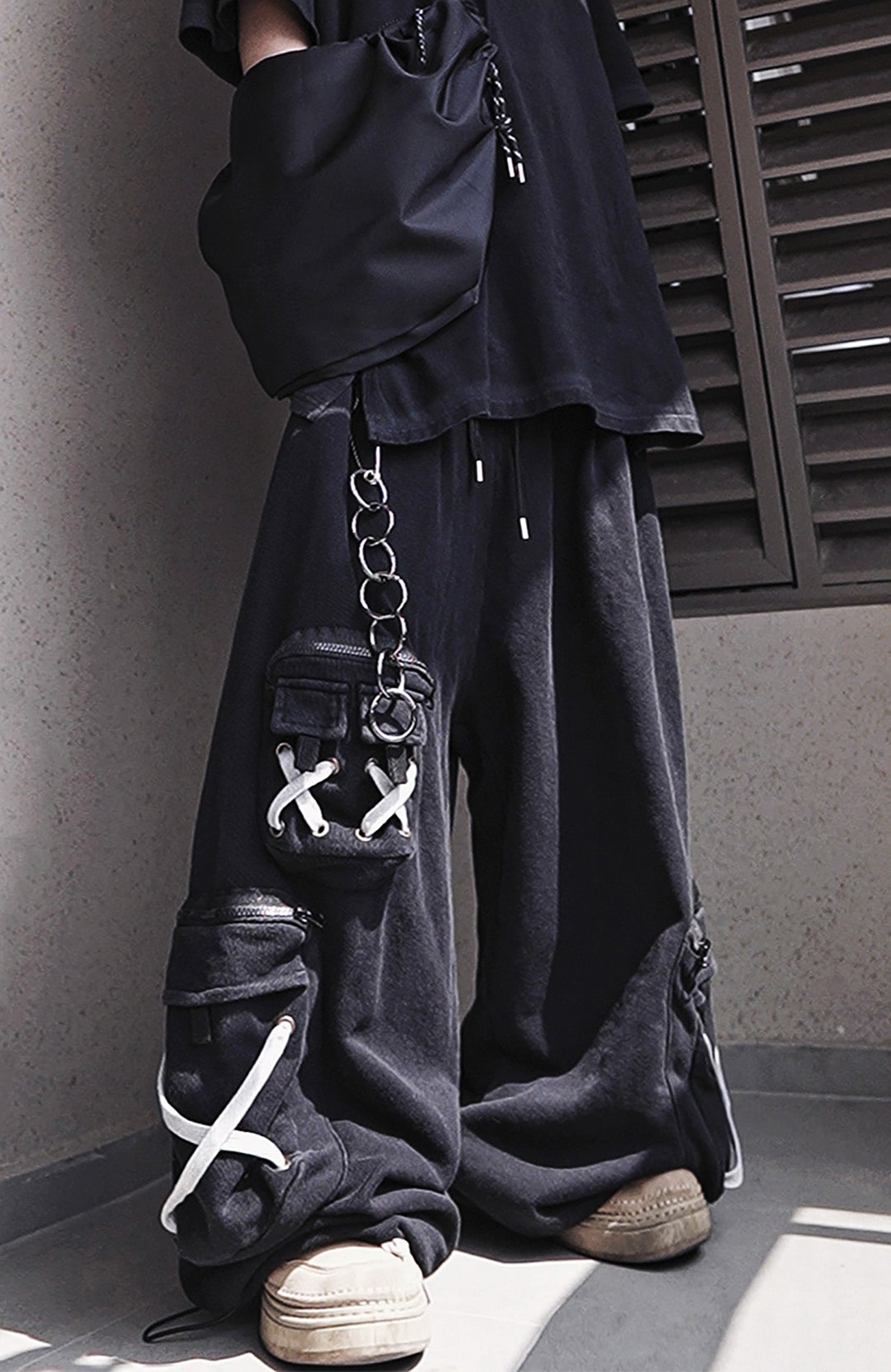 UUCSCC Retro Multi-Pocket Wide-Leg Cargo Pants