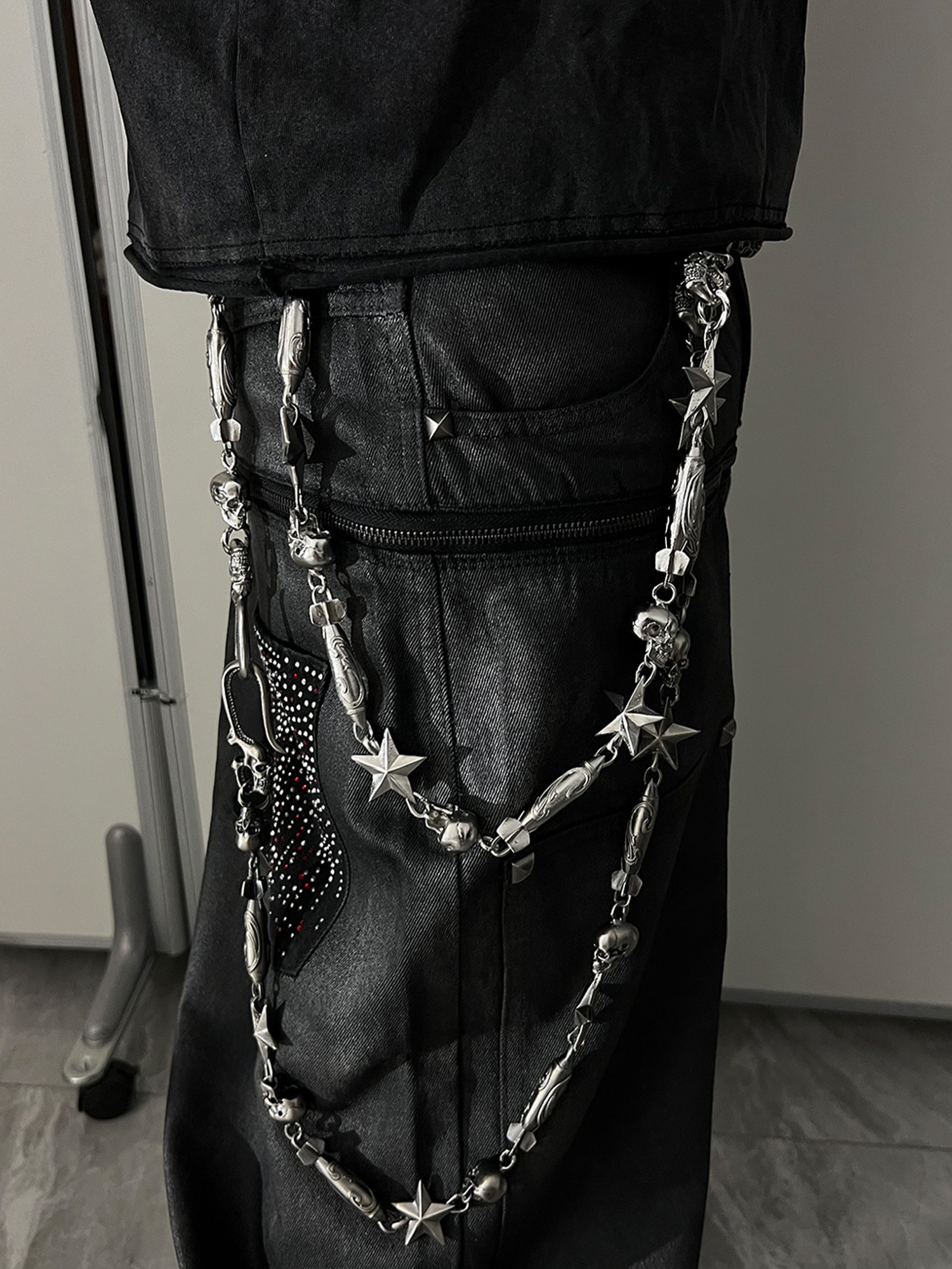 TECNINEGROUP Distressed Star Missile Skull Pant Chain