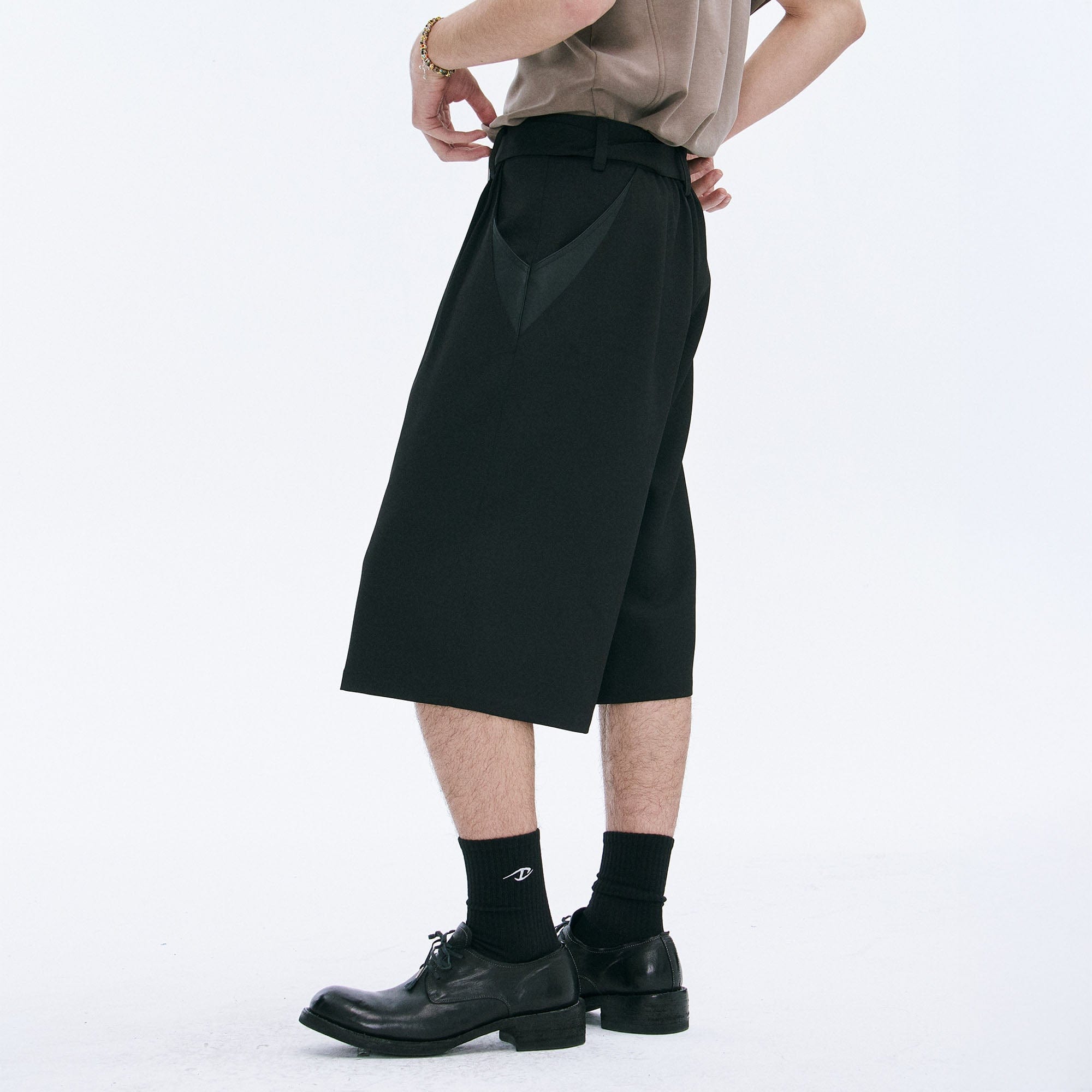 CATSSTAC Pleated Belted Wide-Leg Shorts, premium urban and streetwear designers apparel on PROJECTISR.com, CATSSTAC