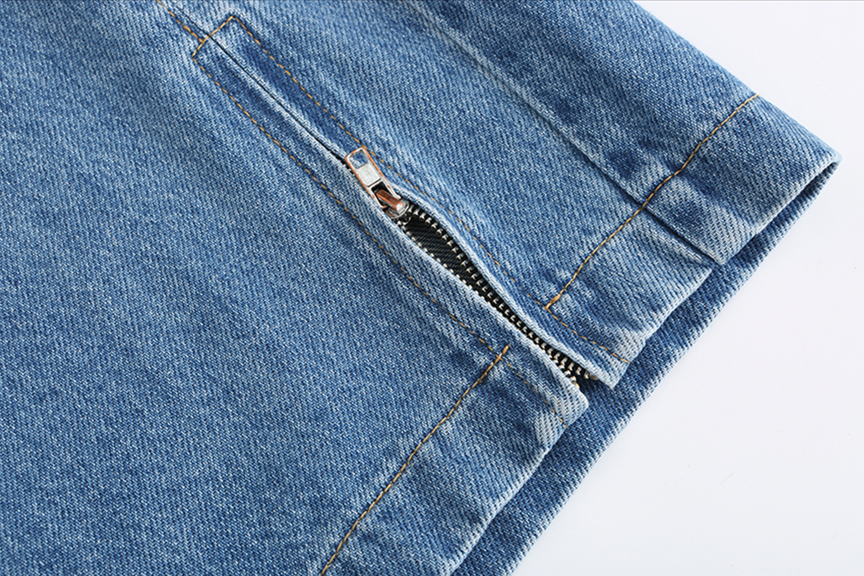 CYCYCY Deconstructed Double-Waist Washed Jeans
