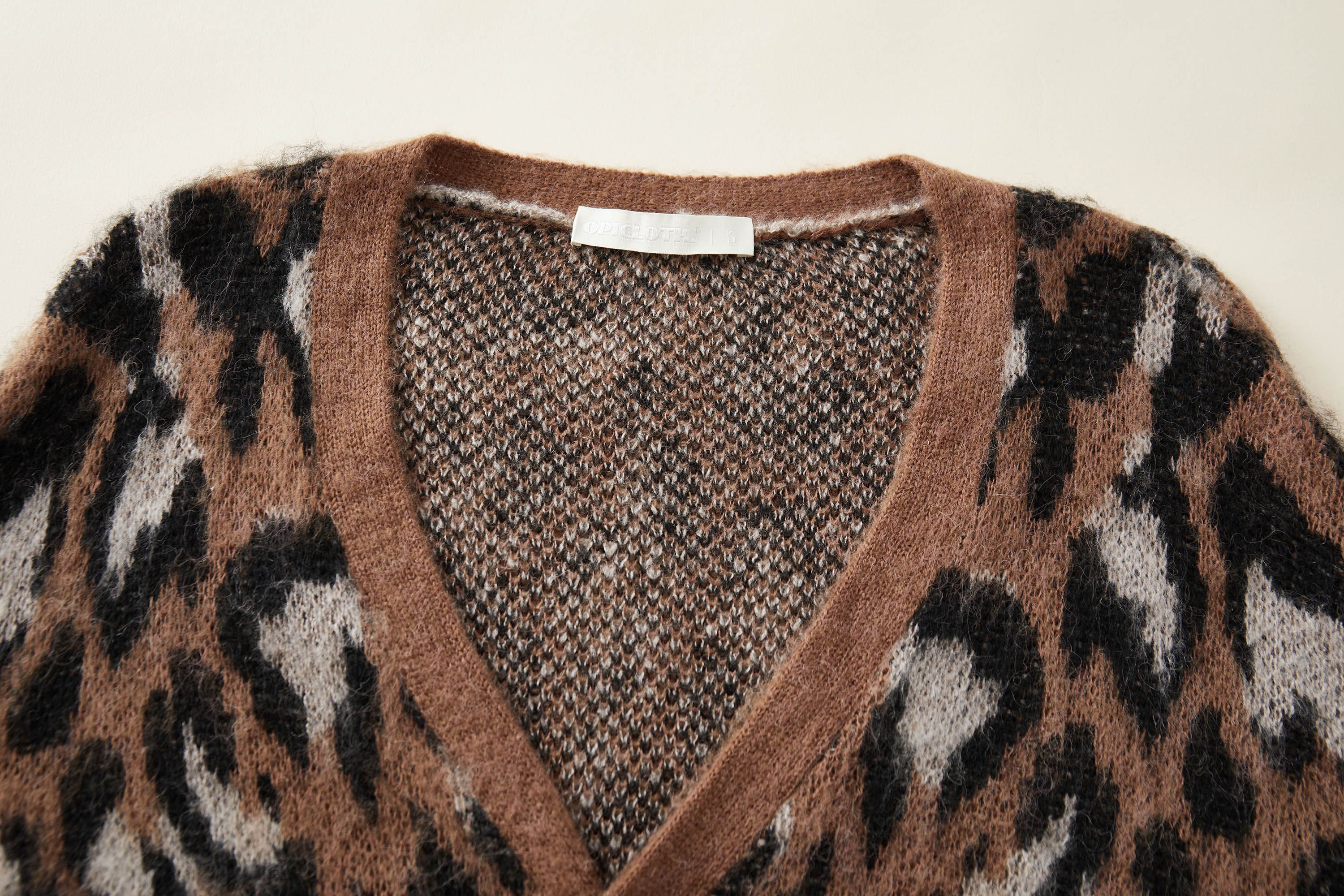 OPICLOTH Leopard Mohair V-Neck Cardigan