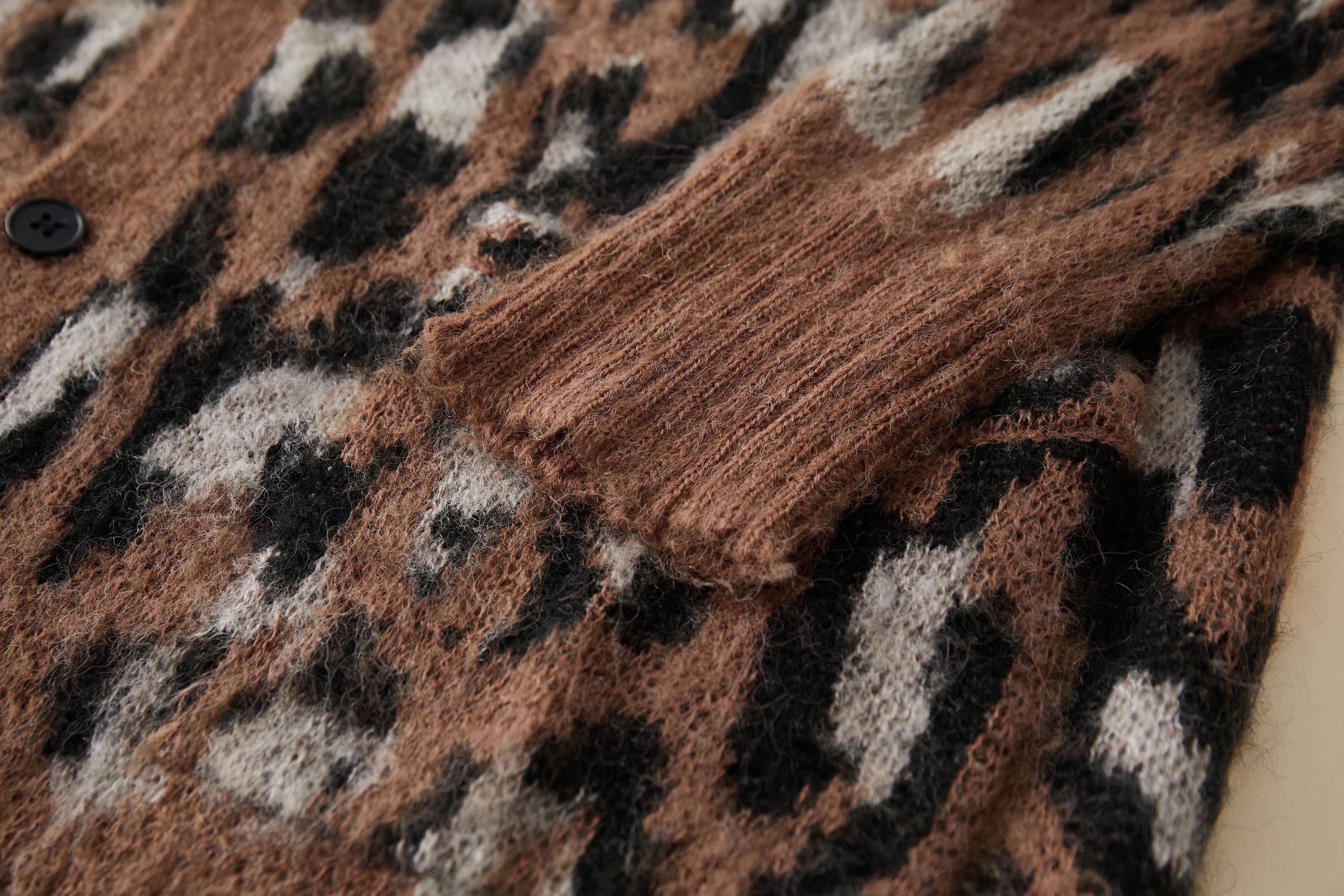 OPICLOTH Leopard Mohair V-Neck Cardigan