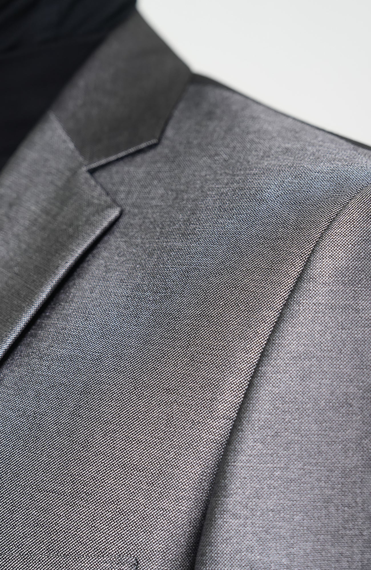 VE2 Metallic Finish Single-Breasted Blazer