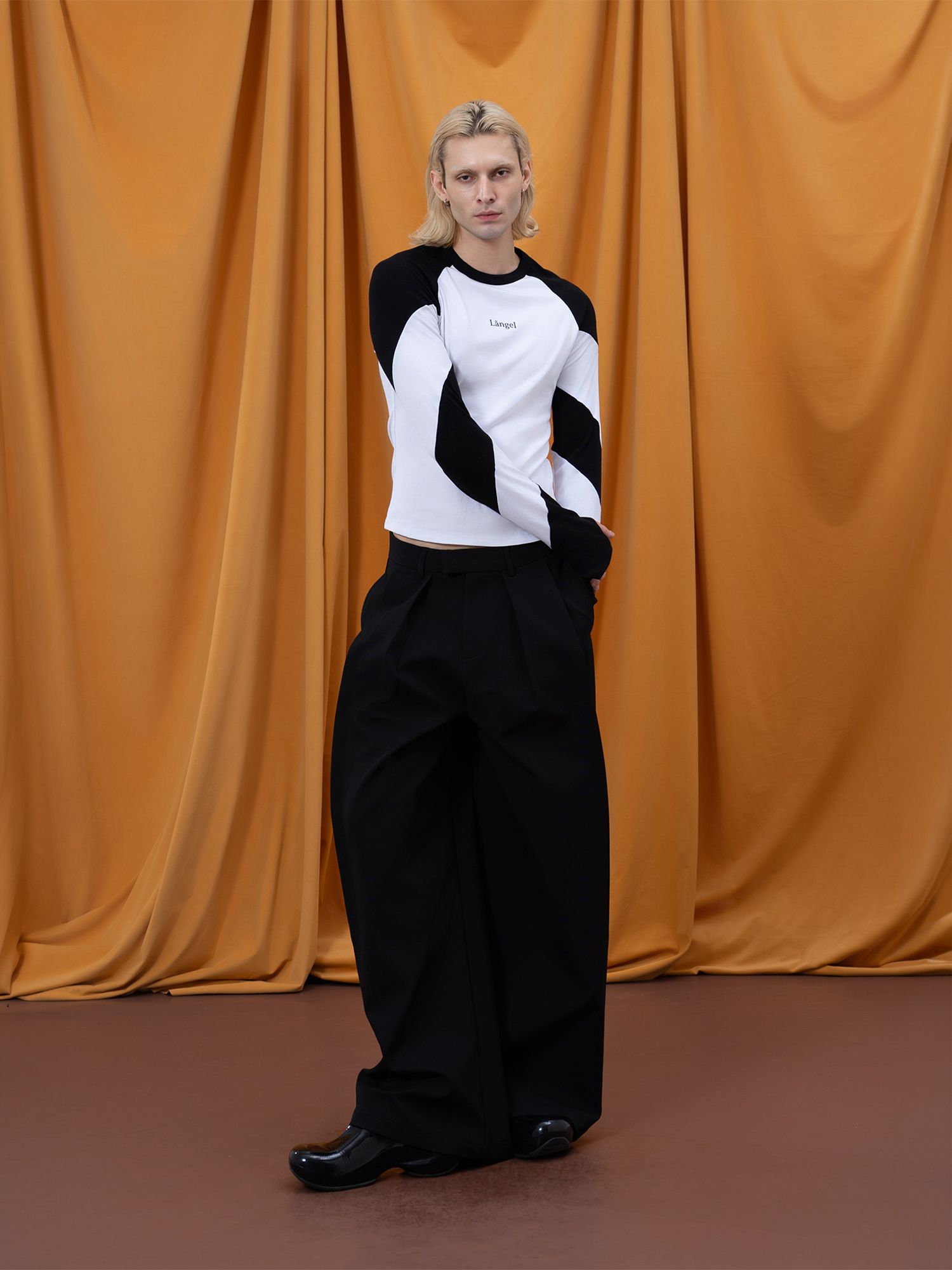 CLP Spiral Spliced Slim-Fit Long-Sleeve Tee