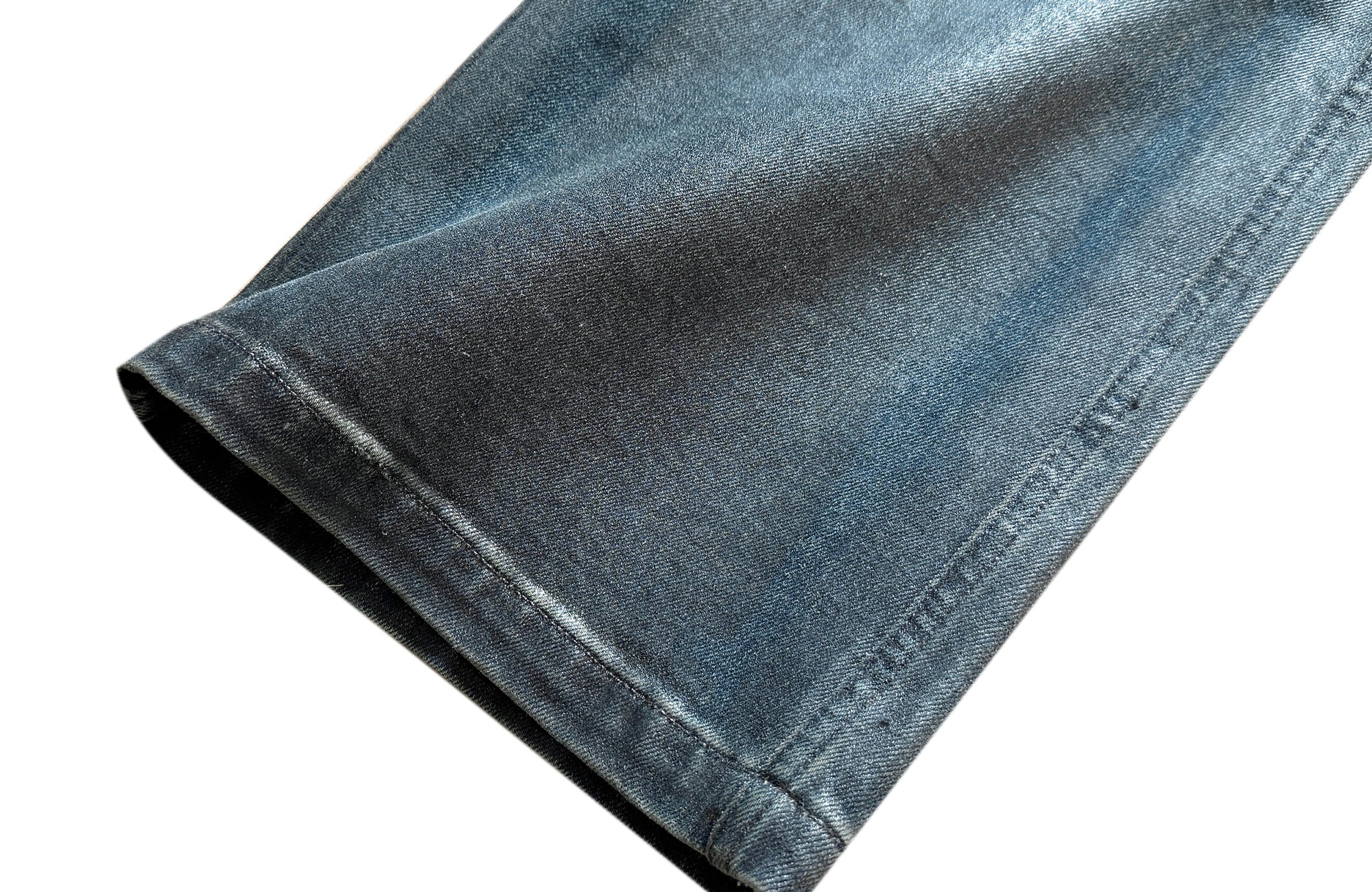 CINDER VEIN Washed Whisker-Effect Spray Paint Straight-Leg Jeans