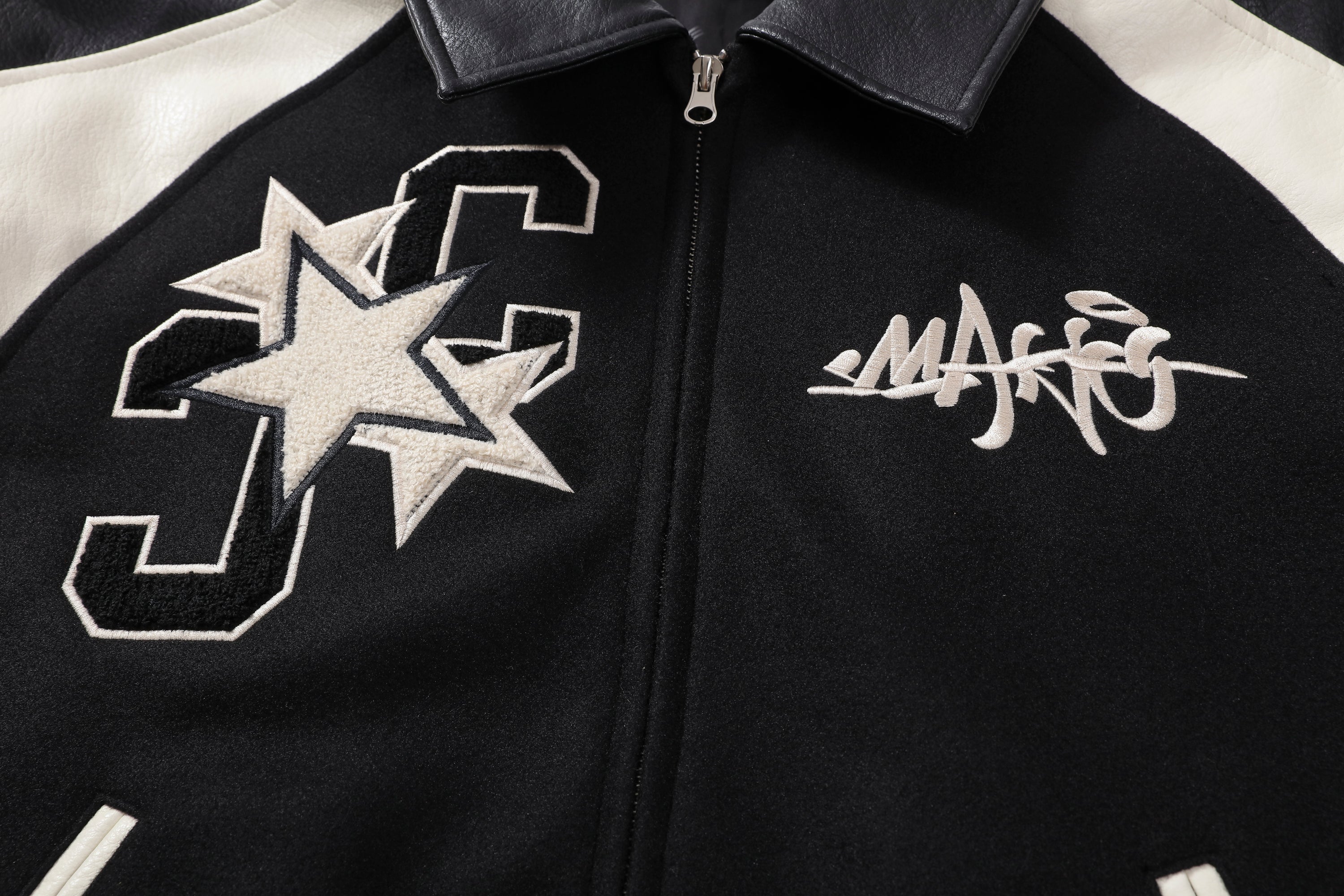 MAKEMORE Contrast Panel LOGO Patch Padded Jacket