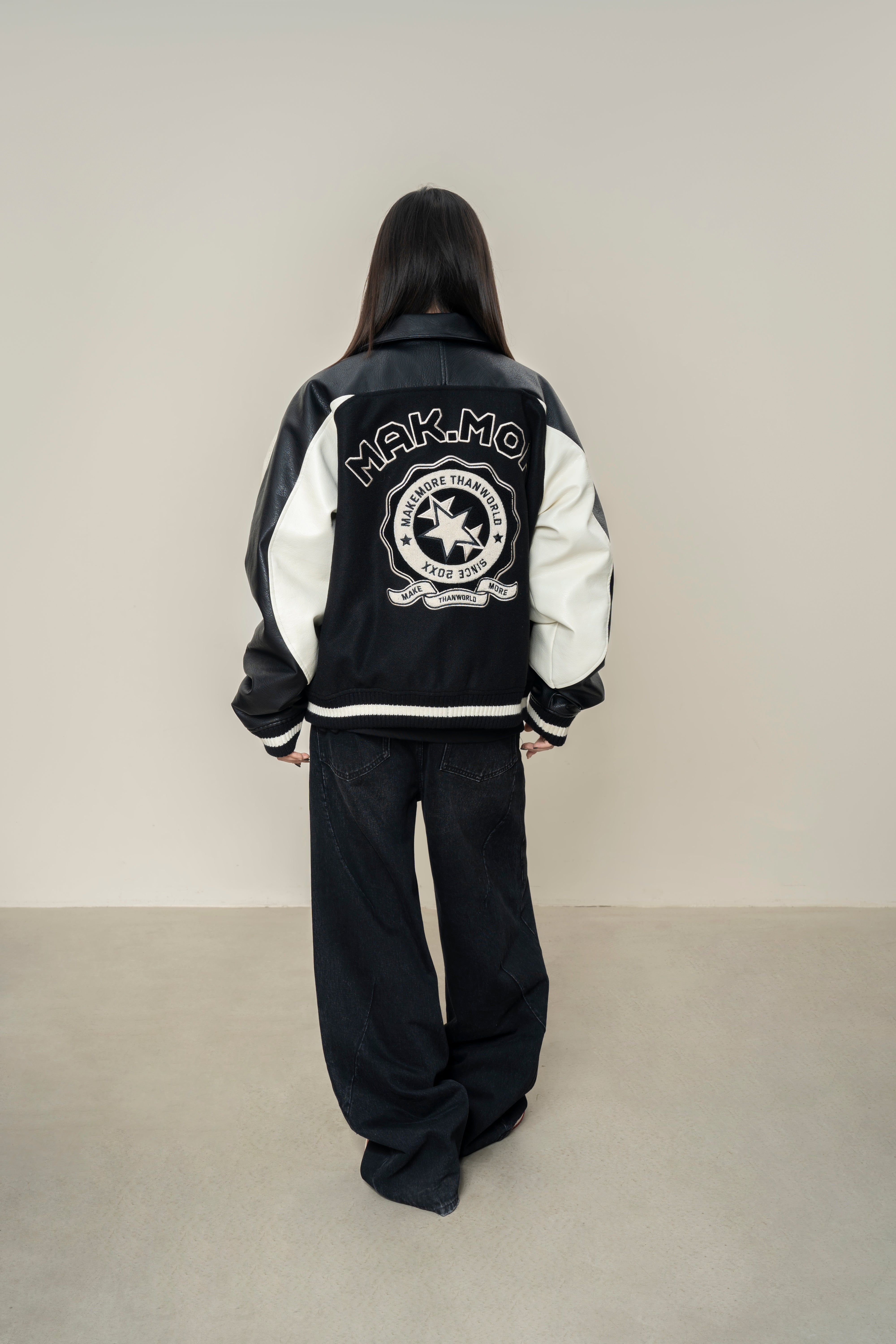 MAKEMORE Contrast Panel LOGO Patch Padded Jacket