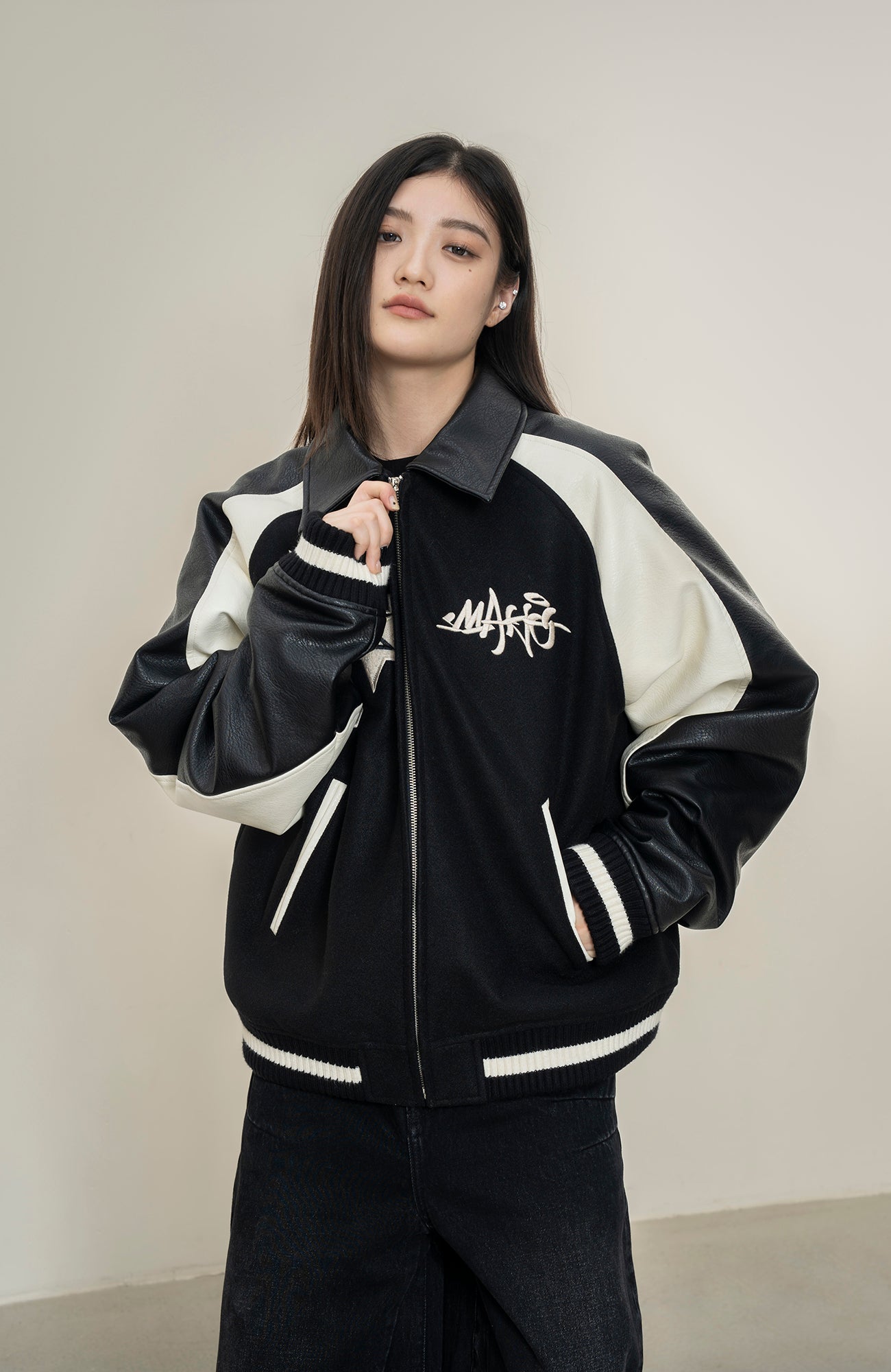 MAKEMORE Contrast Panel LOGO Patch Padded Jacket