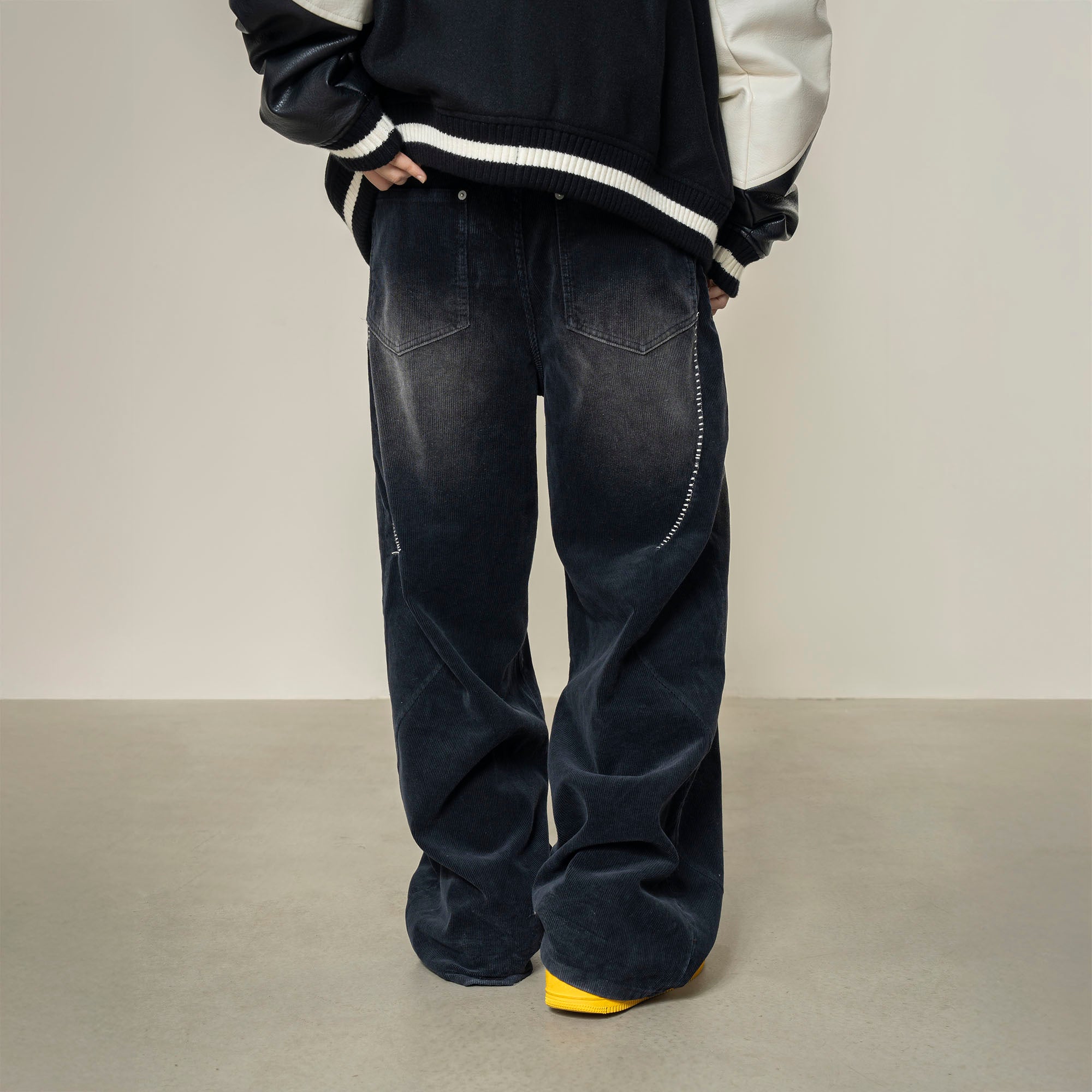 MAKEMORE Washed Oversized Corduroy Pants