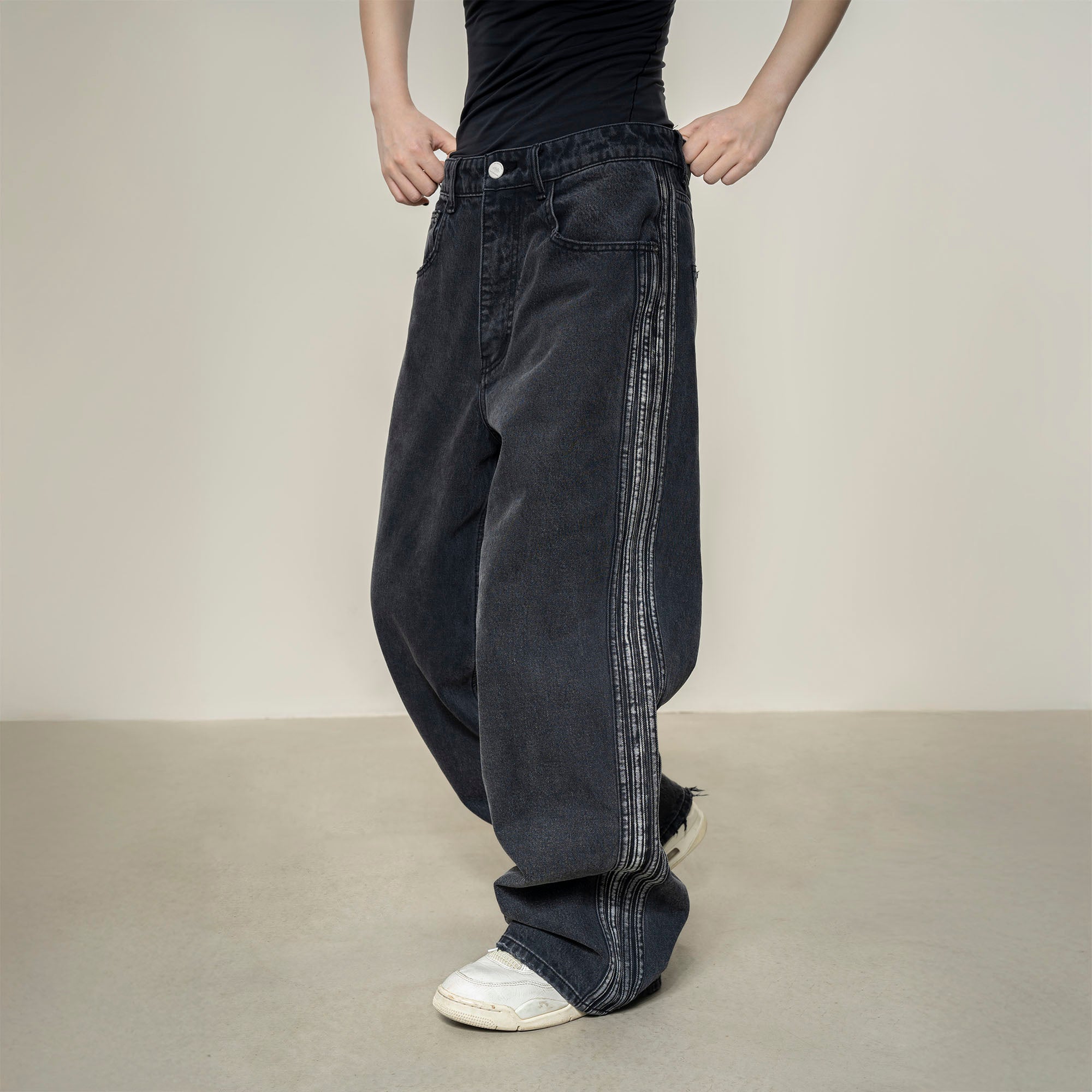 MAKEMORE Washed Side Striped Oversized Jeans（延后，暂无定价）, premium urban and streetwear designers apparel on PROJECTISR.com, MAKEMORE