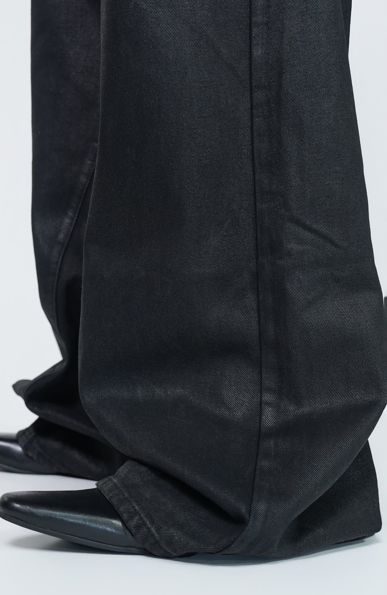 VE2 Coated Double Waist Wide-Leg Jeans