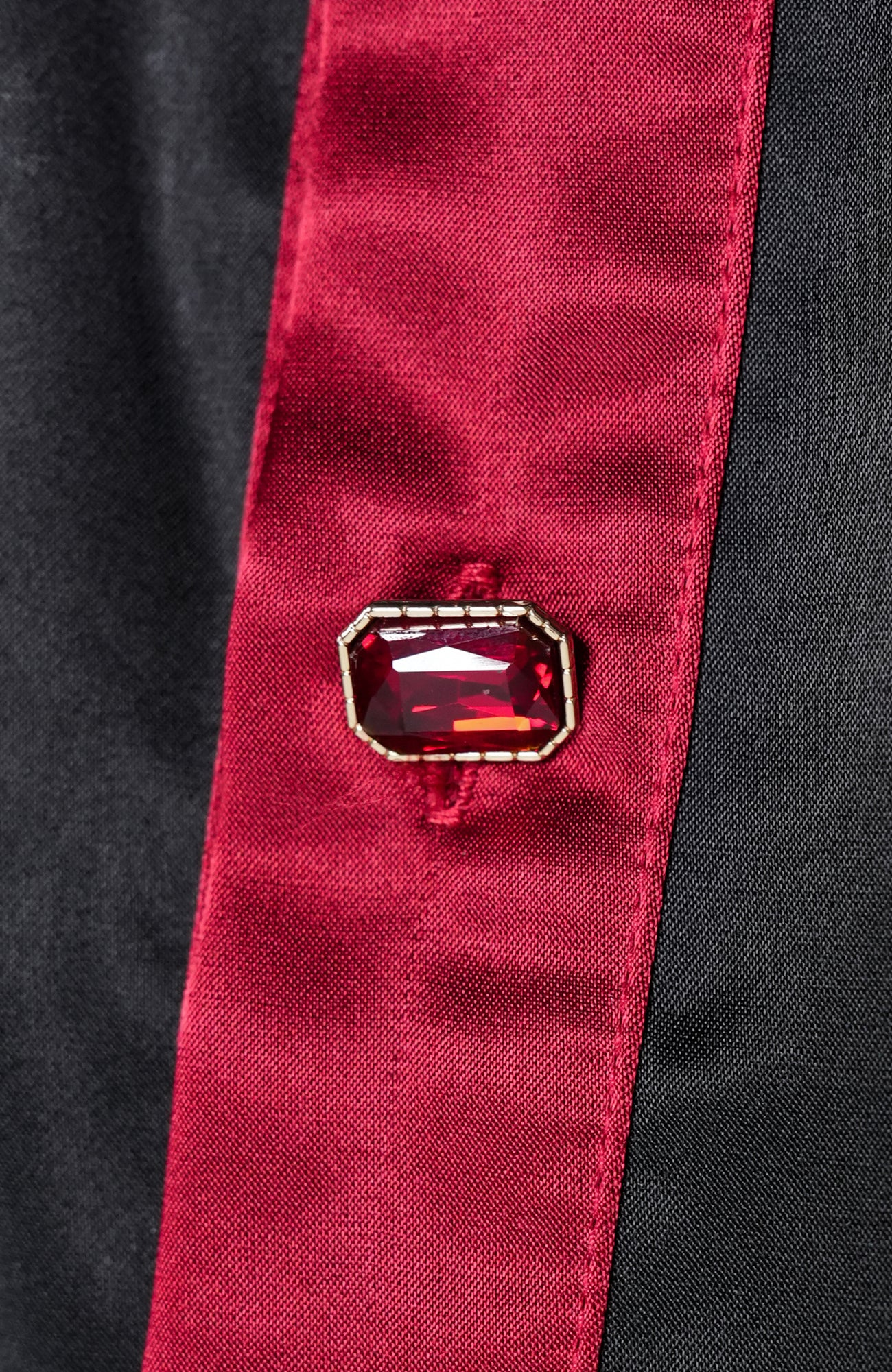VE2 Contrast Satin Point Collar Half Shirt