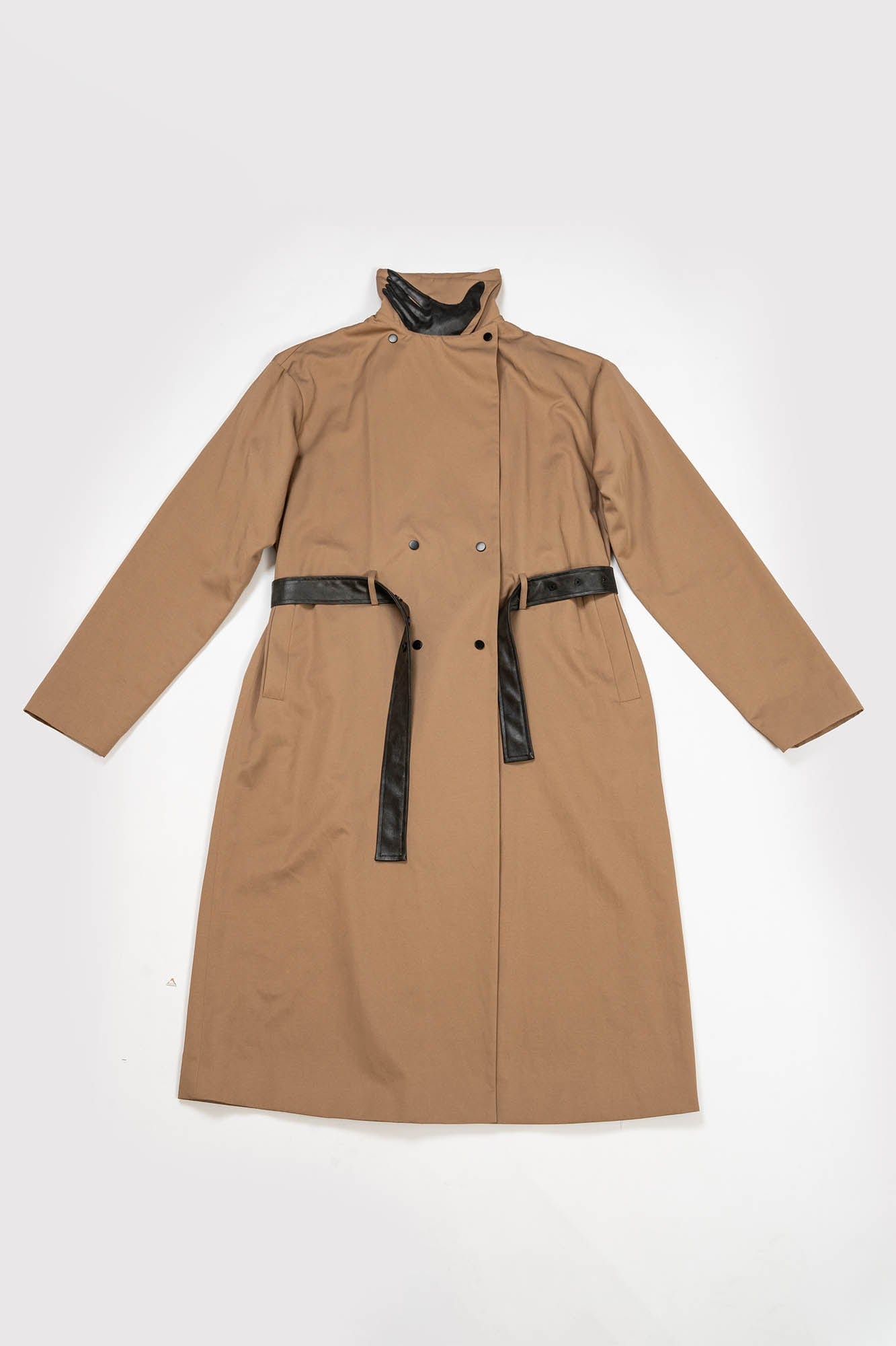 KADAKADA Choking Glove Trench Coat