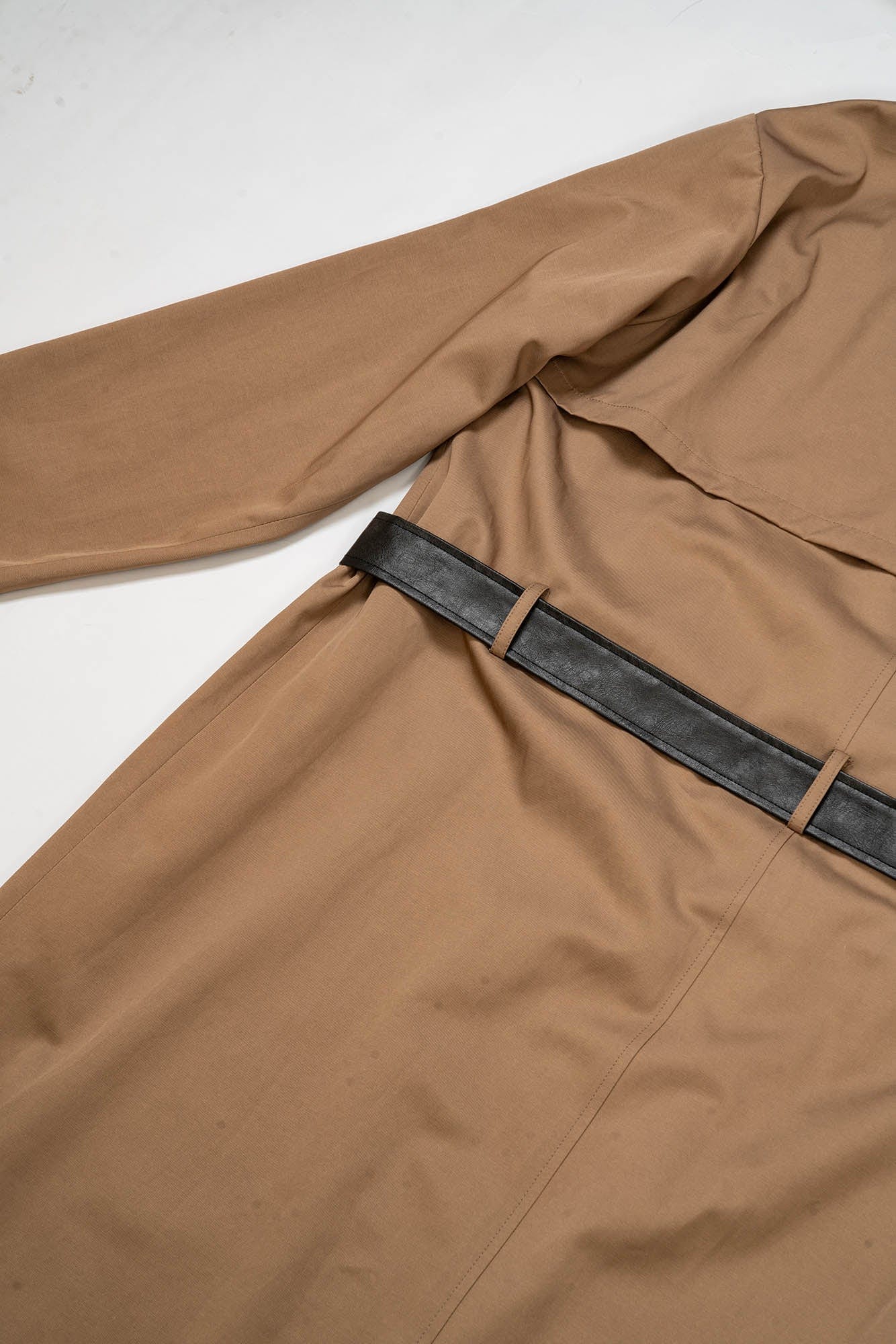 KADAKADA Choking Glove Trench Coat