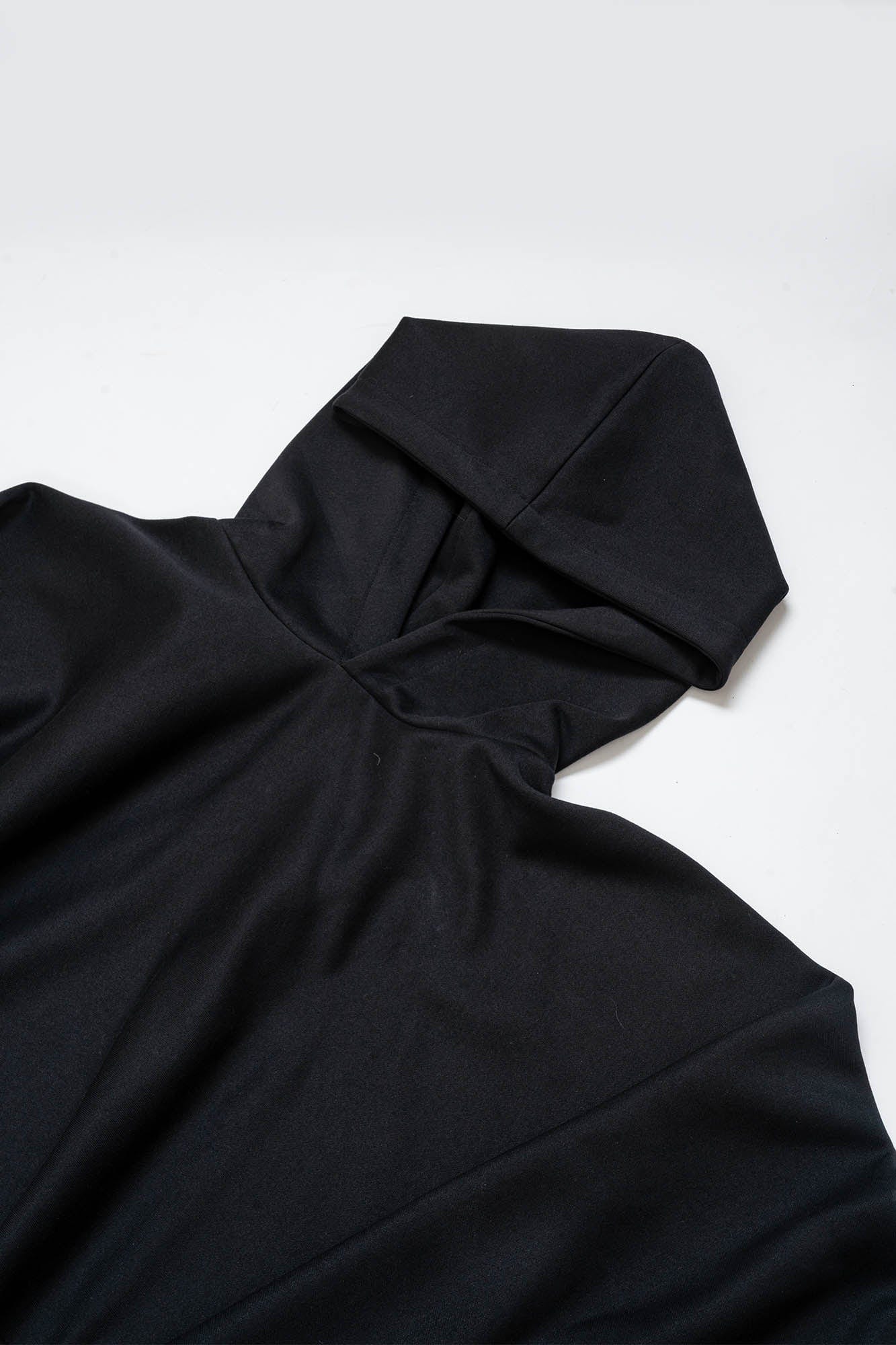 KADAKADA Hooded Glove-Sleeve Cropped Cape