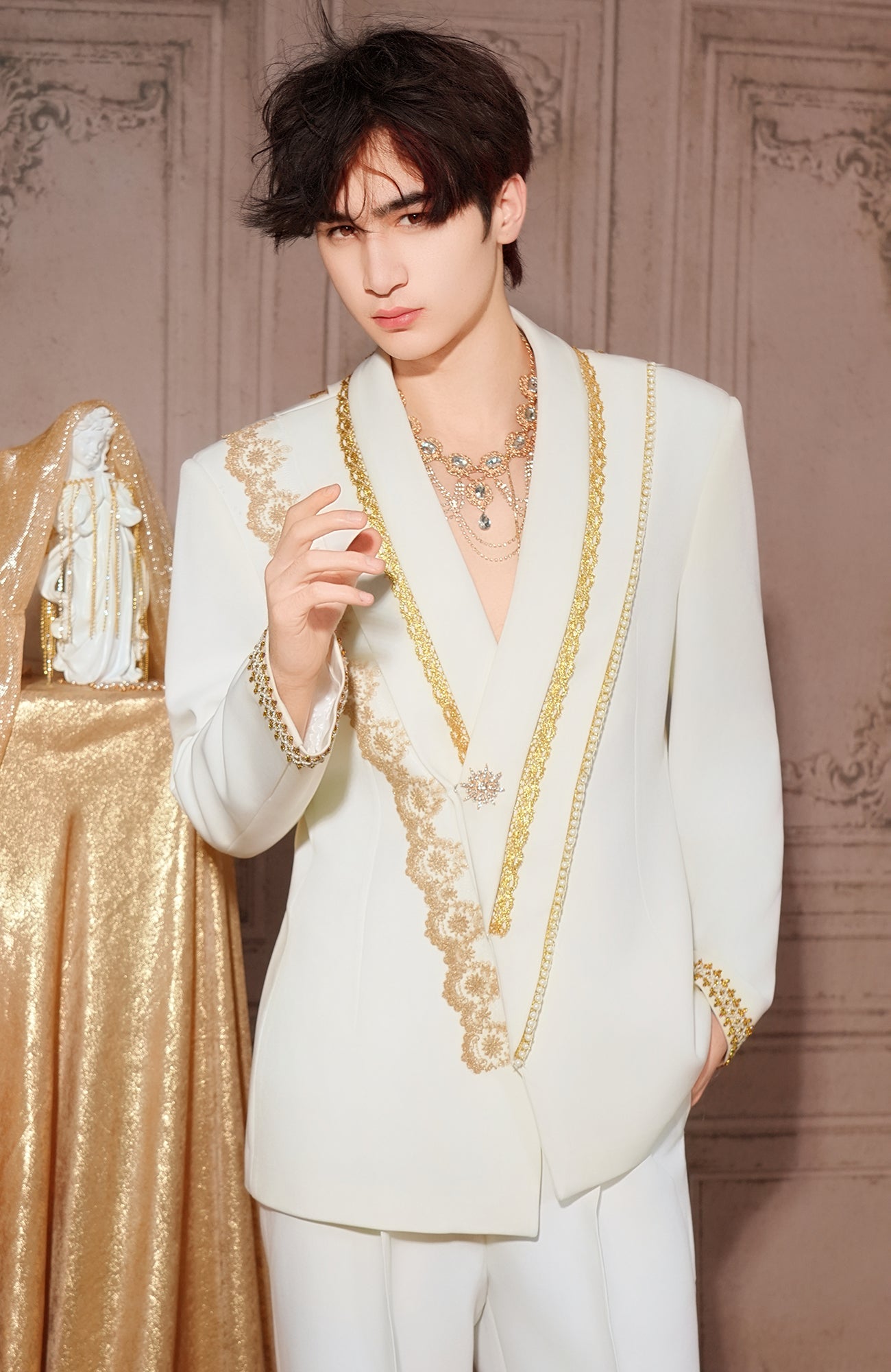 SHANG JIE Gold Trim Tuxedo Blazer