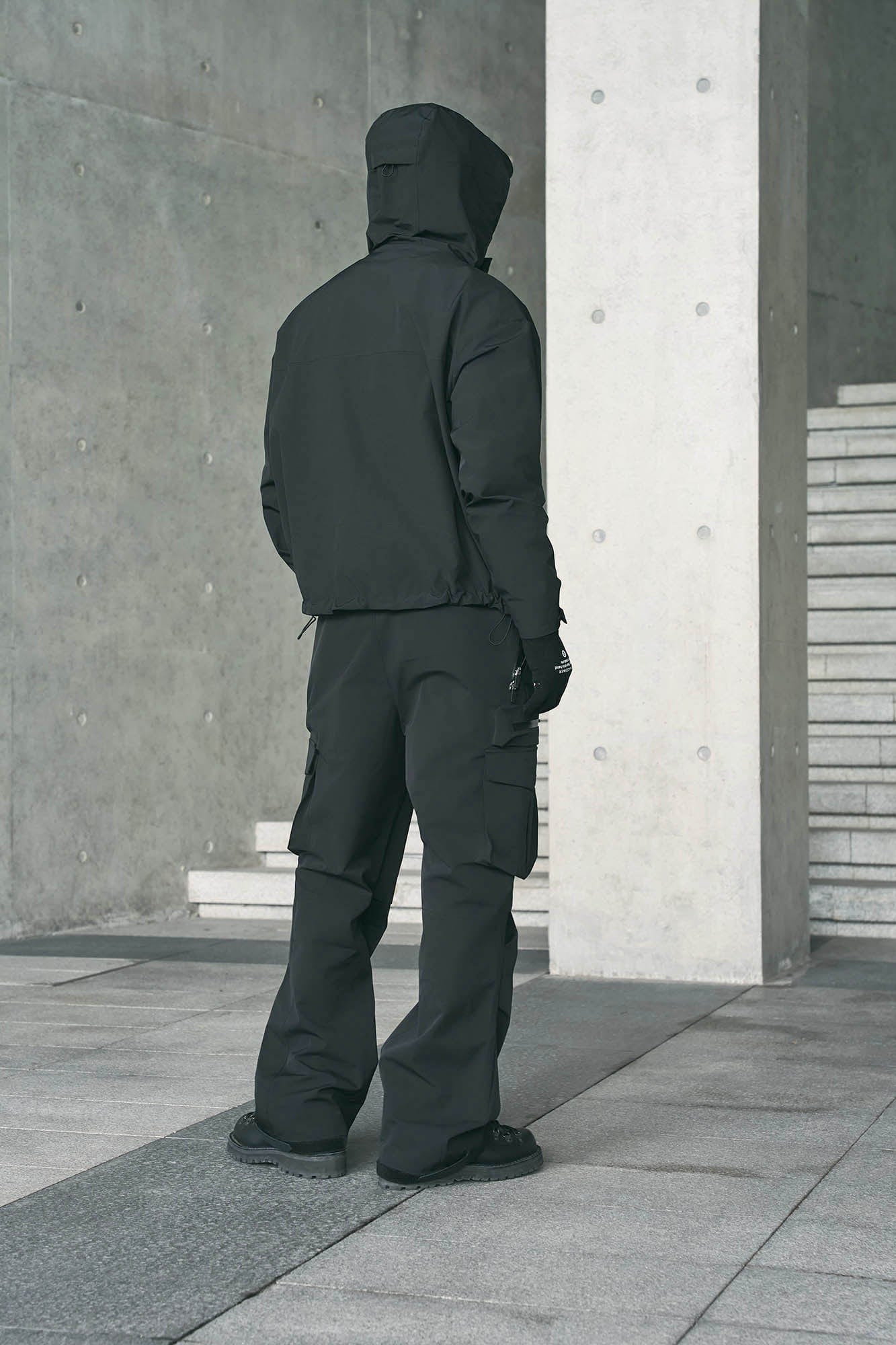 ENSHADOWER Modern Multi-Pocket Pleated Waterproof Pants