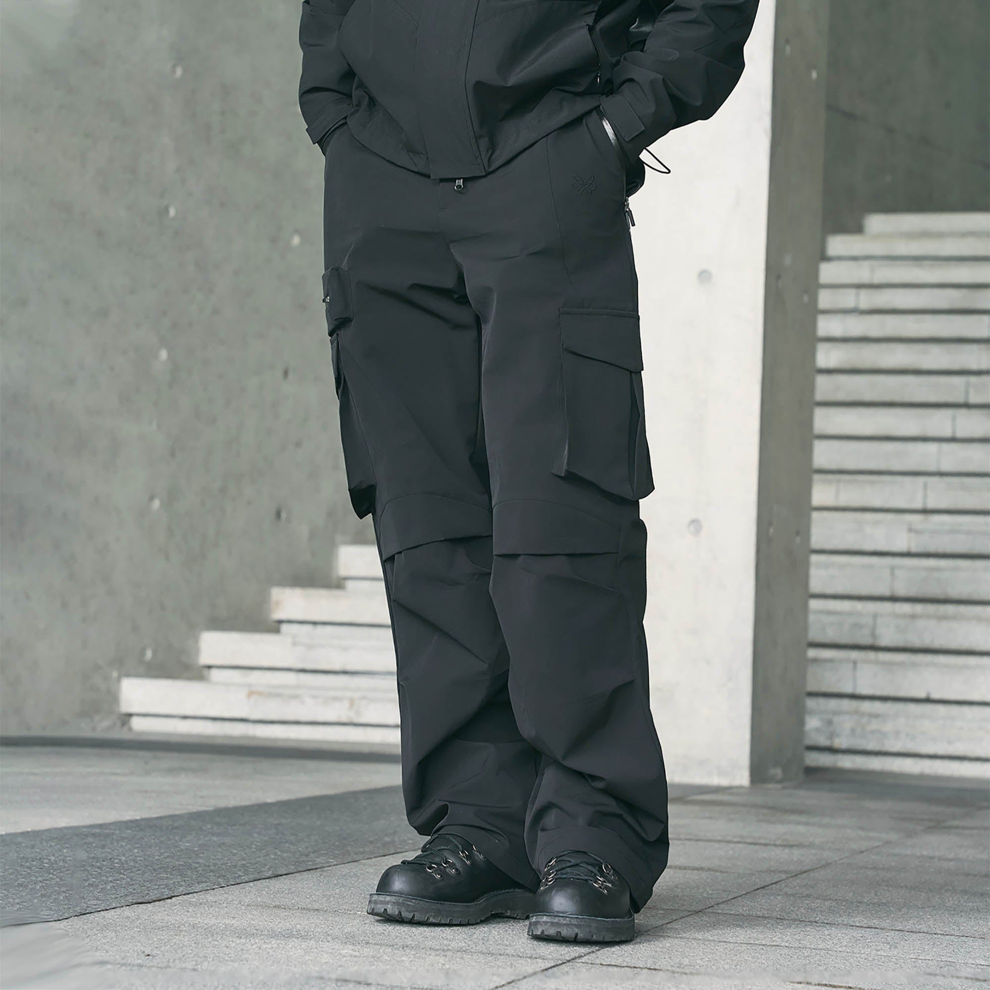 ENSHADOWER Modern Multi-Pocket Pleated Waterproof Pants