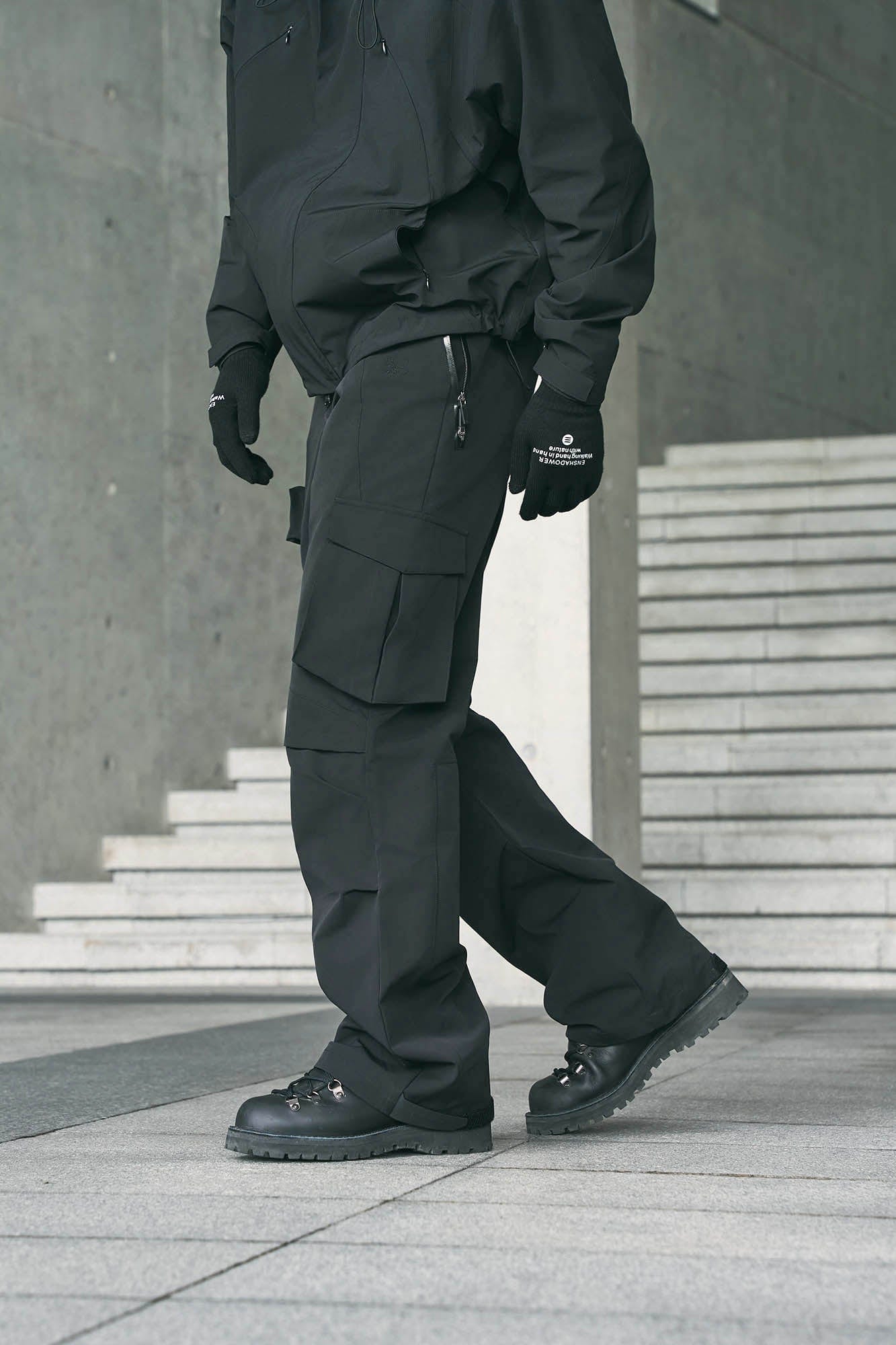 ENSHADOWER Modern Multi-Pocket Pleated Waterproof Pants