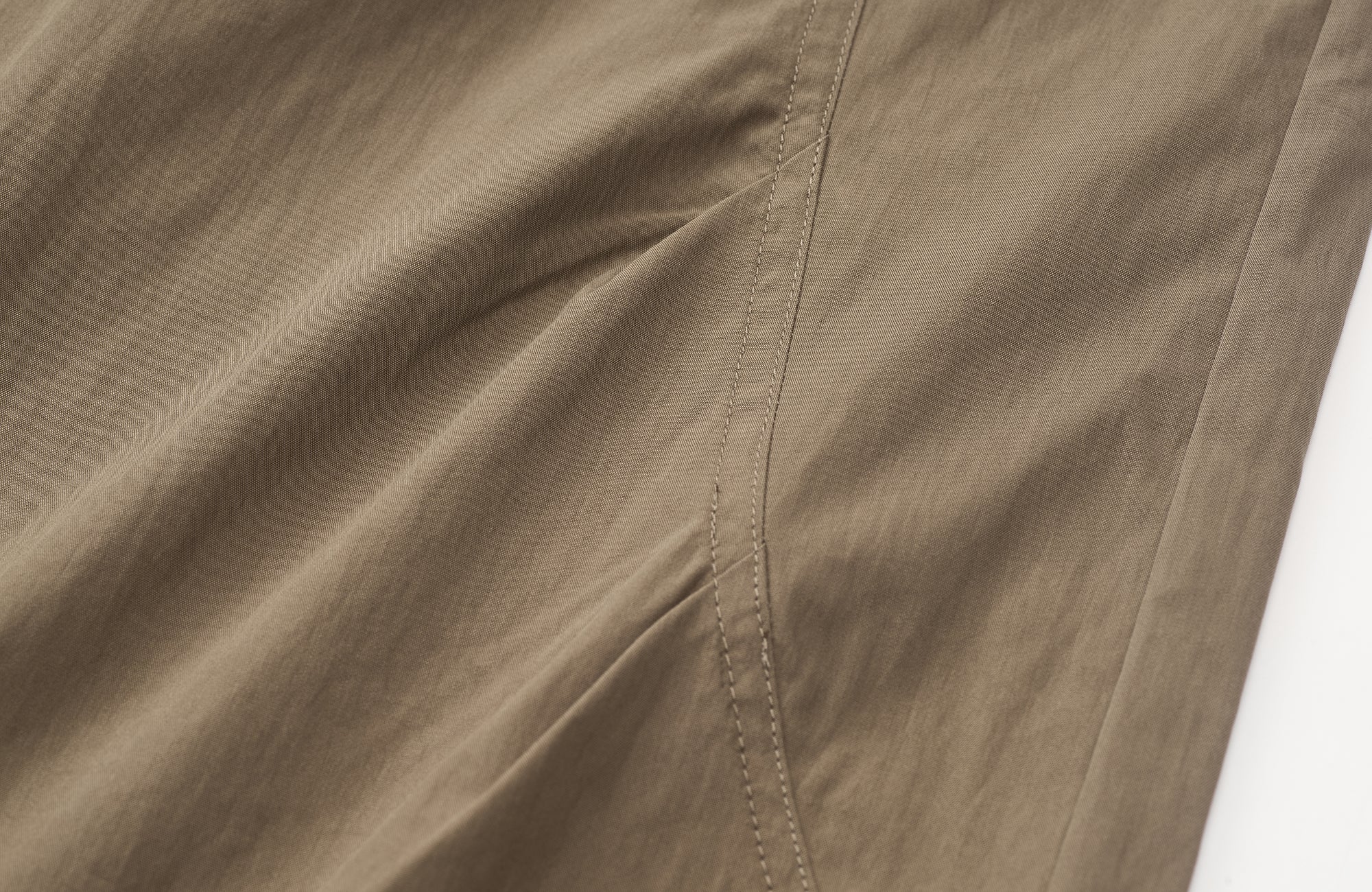 ROARINGWILD A ARCH Essential Drawstring Parachute Pants