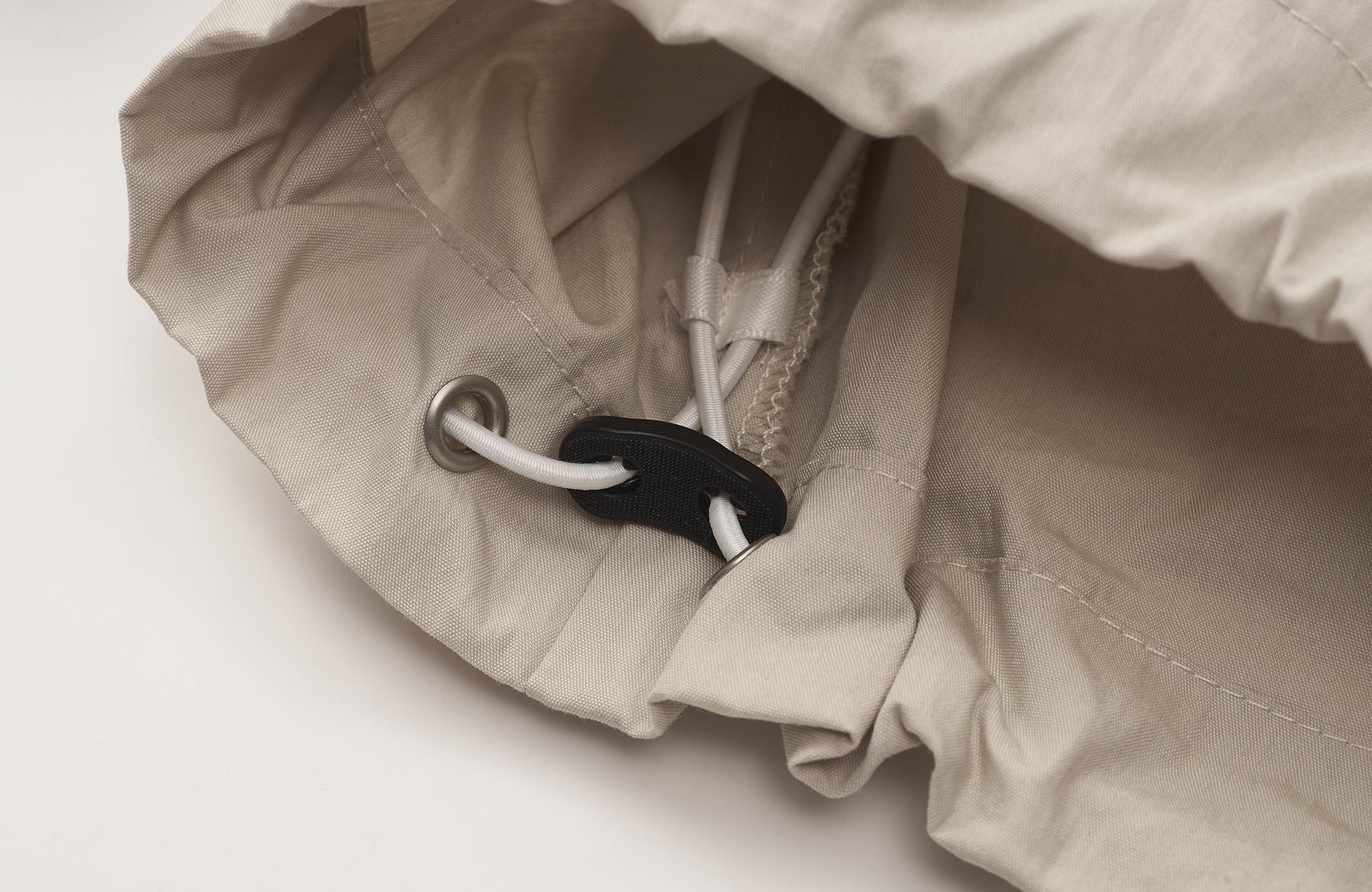 ROARINGWILD A ARCH Essential Drawstring Parachute Pants