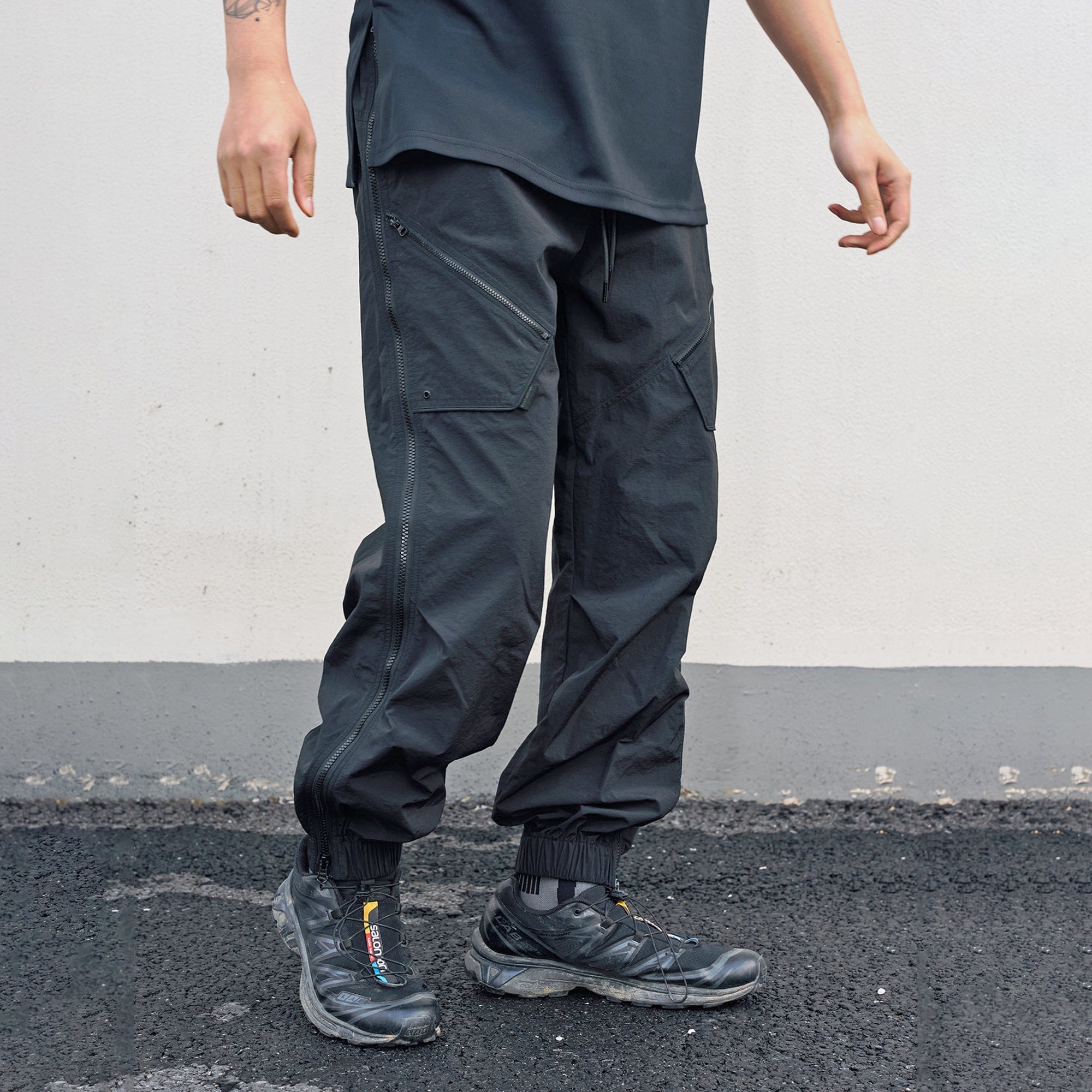 ENSHADOWER Modern Quick-Dry Multi-Pockets Jogger