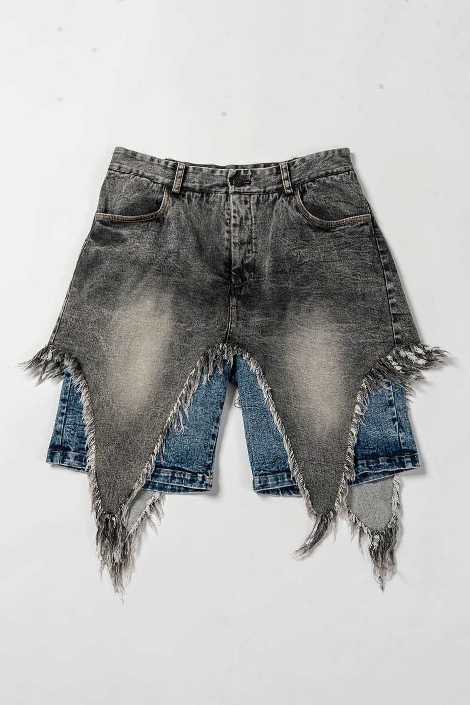 KADAKADA Washed Double-Layer Raw-Edge Shorts