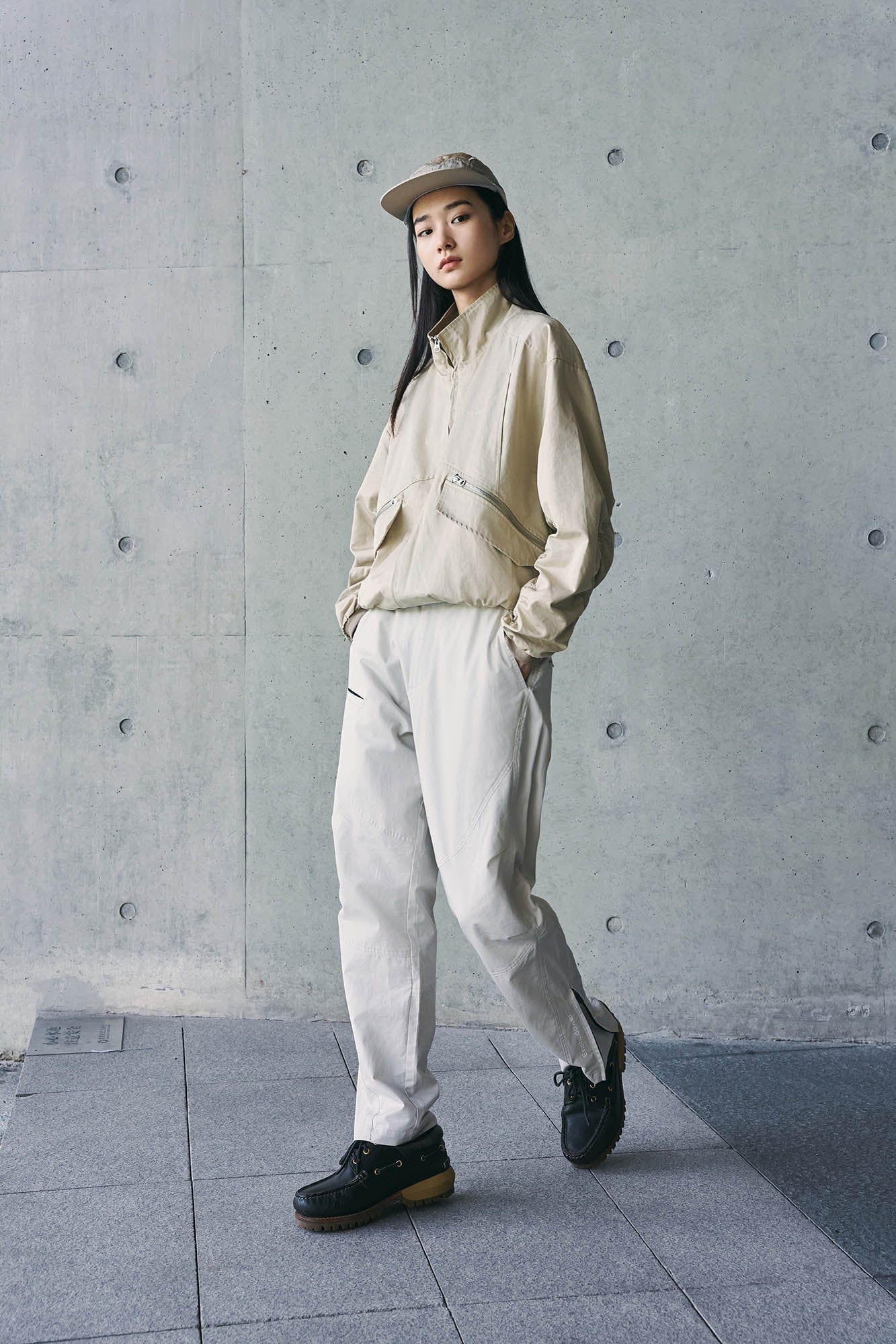 ENSHADOWER Spliced Crinkled Zippered Jogger Pants White