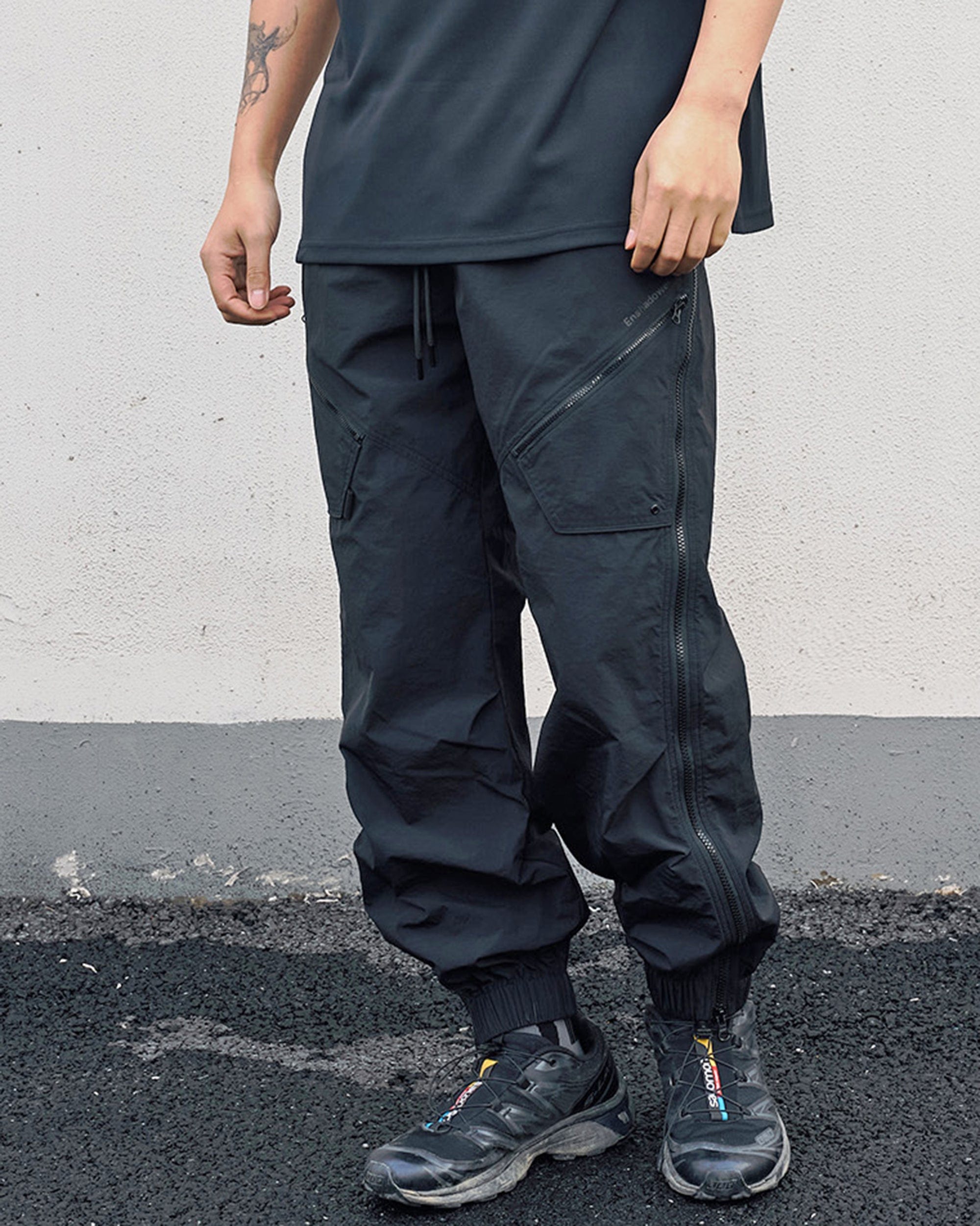 ENSHADOWER Modern Quick-Dry Multi-Pockets Jogger