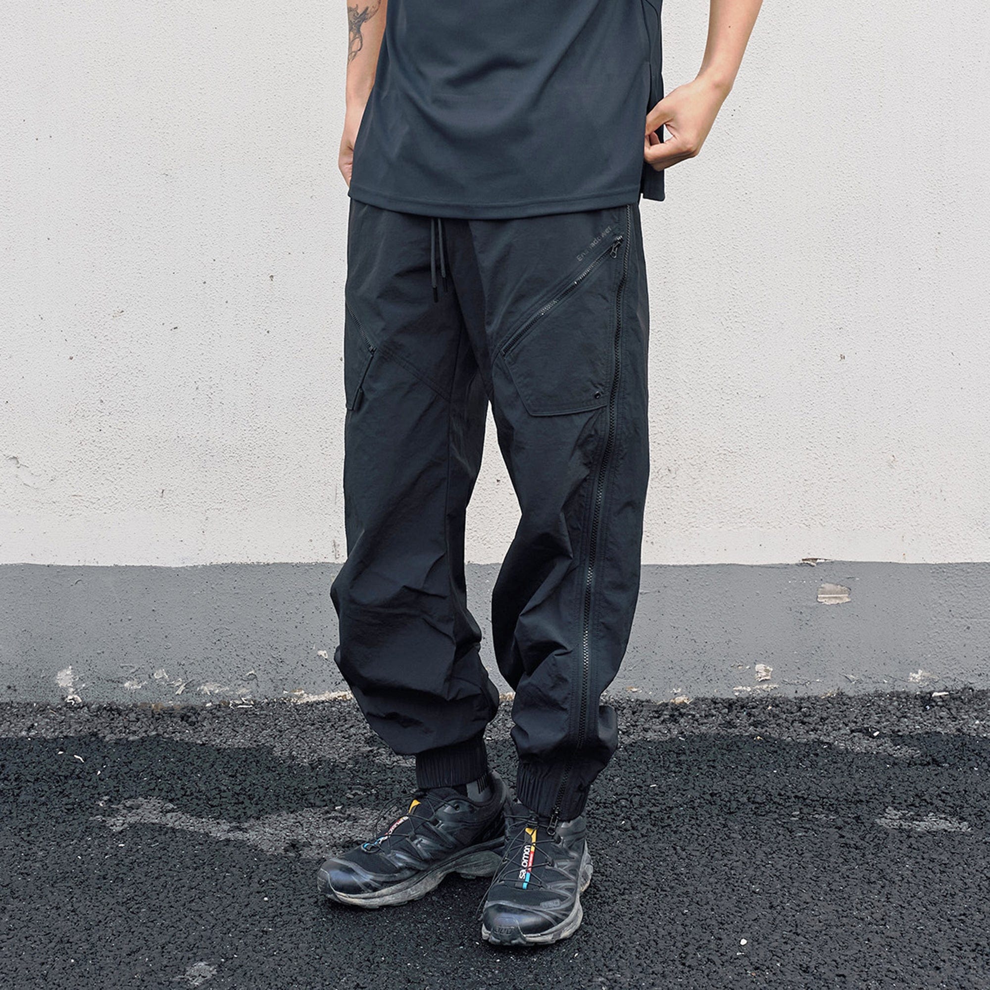 ENSHADOWER Modern Quick-Dry Multi-Pockets Jogger