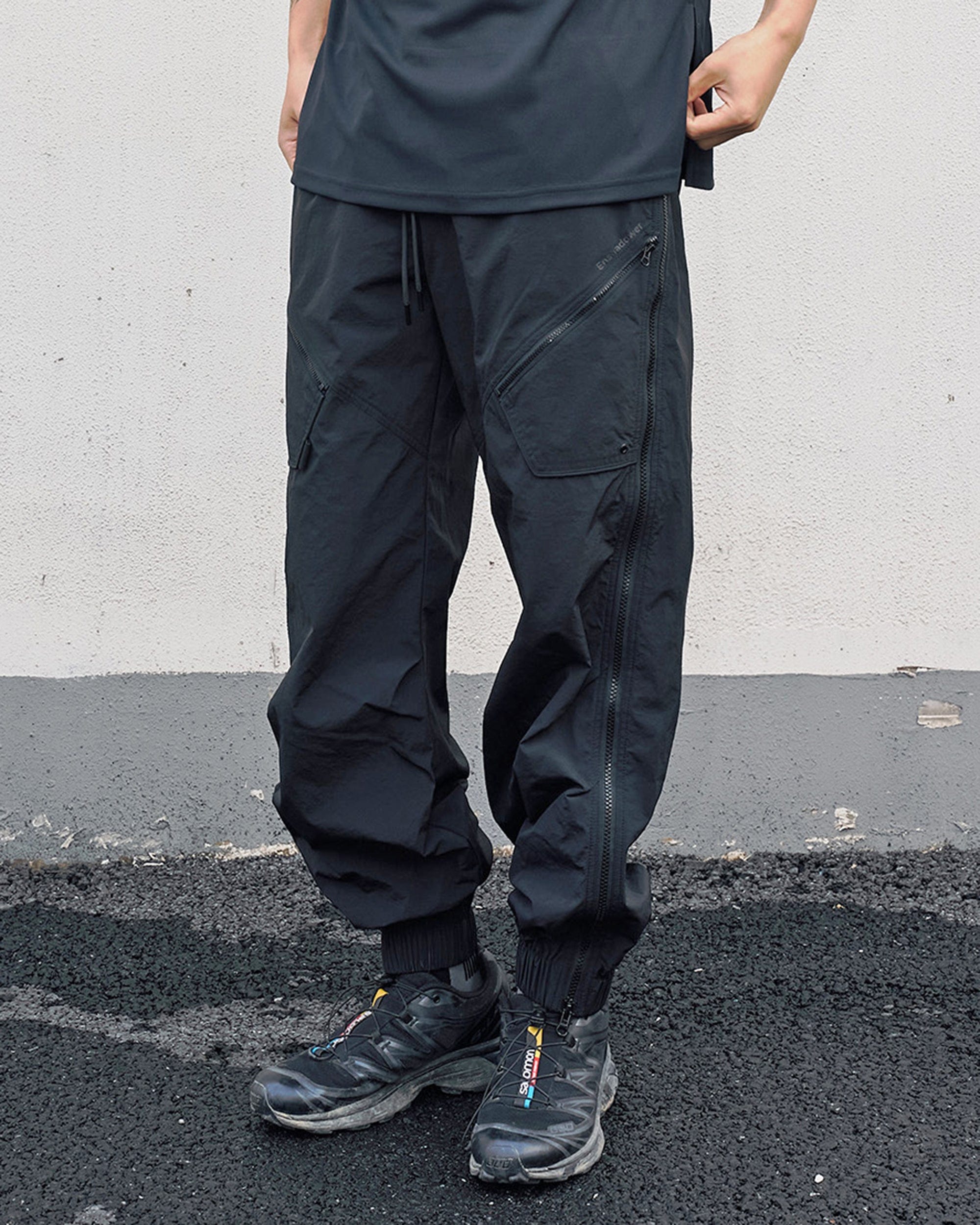 ENSHADOWER Modern Quick-Dry Multi-Pockets Jogger