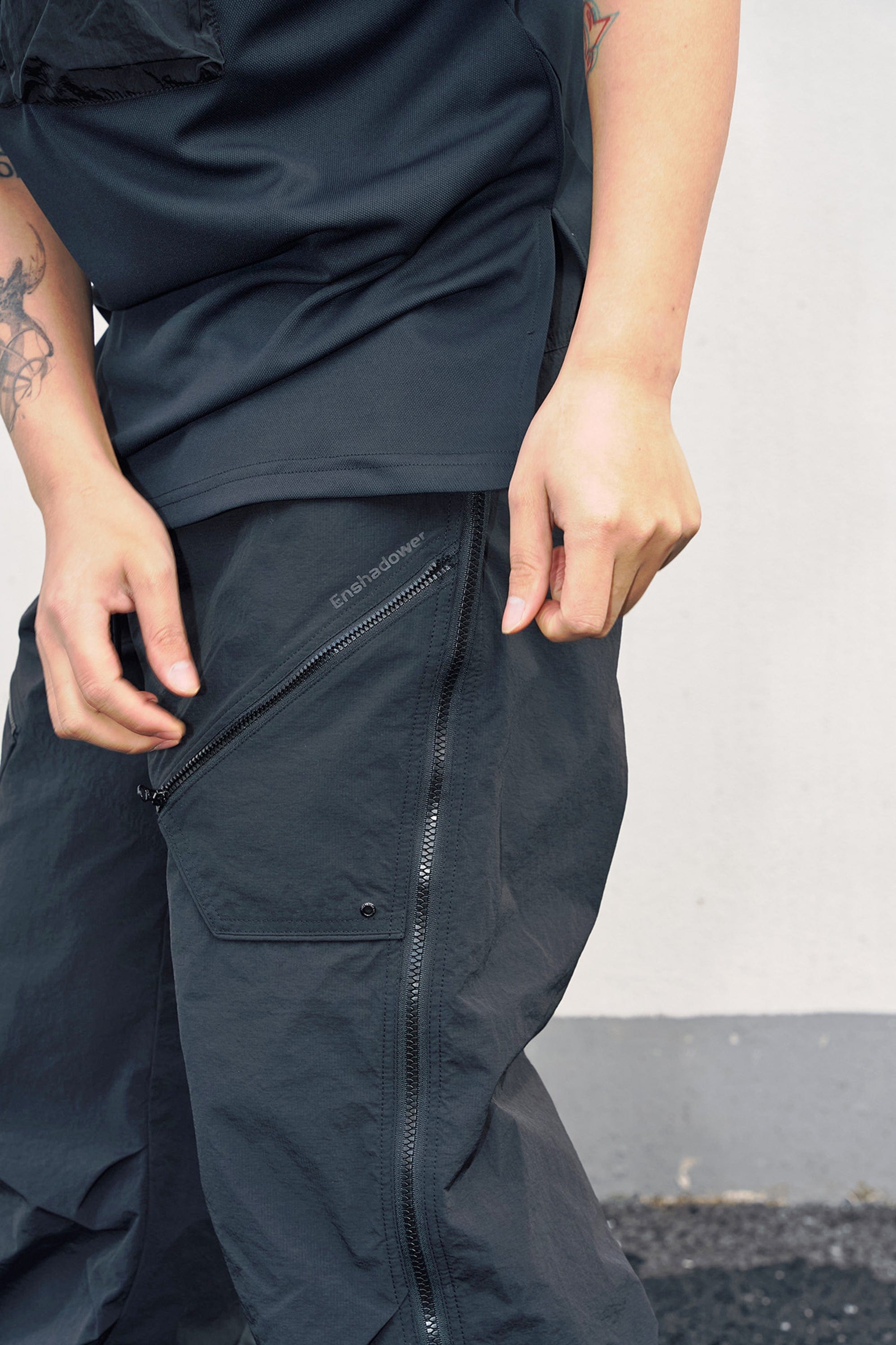 ENSHADOWER Modern Quick-Dry Multi-Pockets Jogger