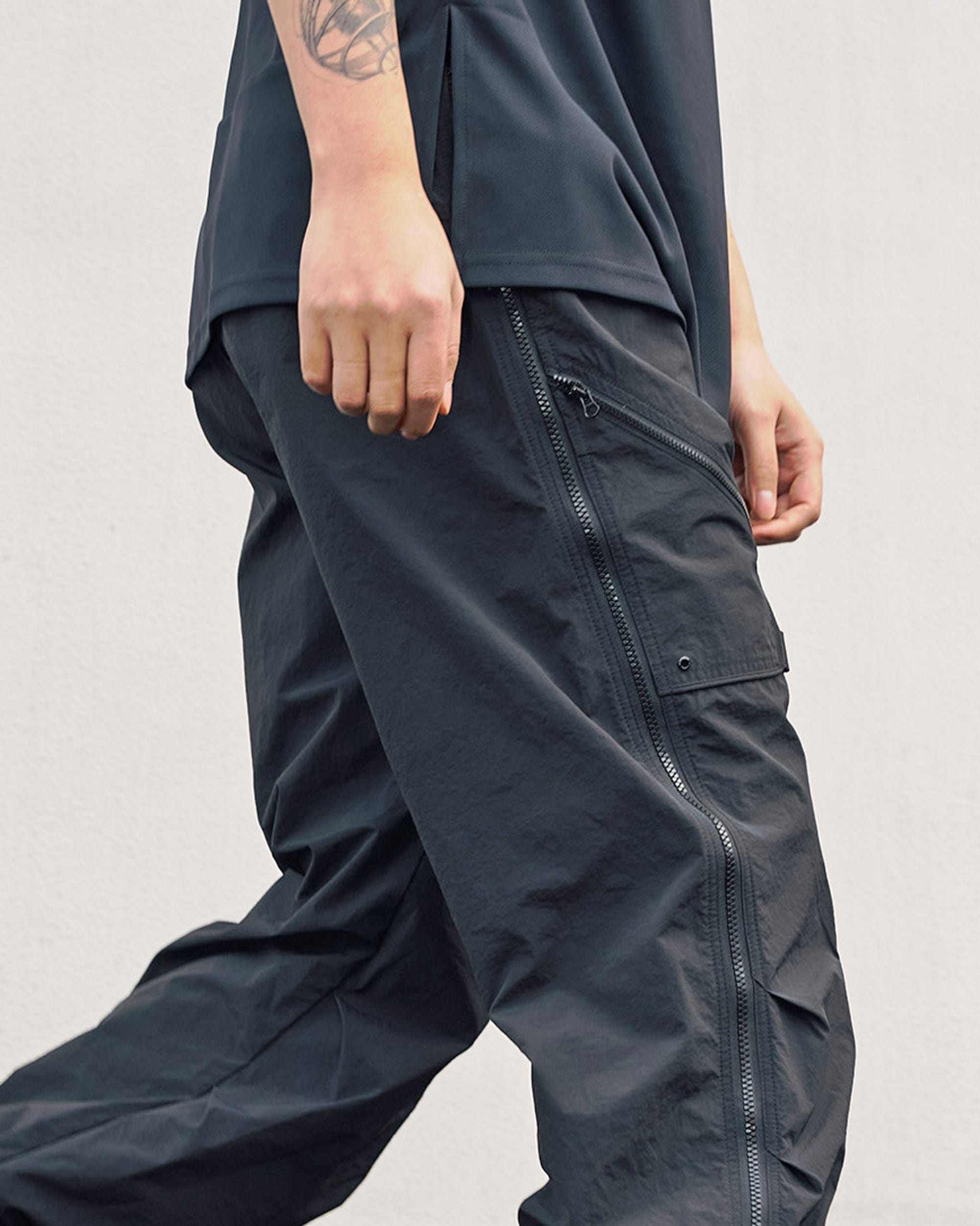 ENSHADOWER Modern Quick-Dry Multi-Pockets Jogger