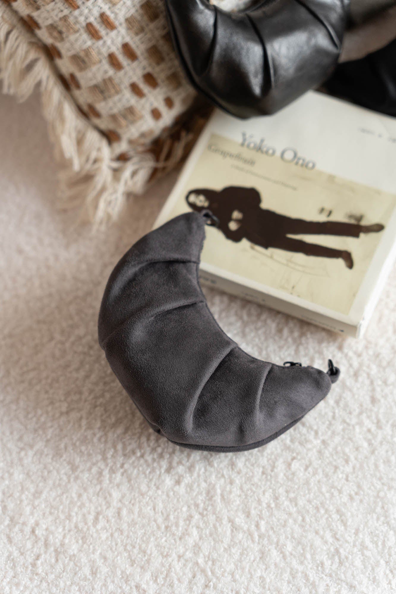 MOITIEDEPETALE Mini Croissant Coin Pouch