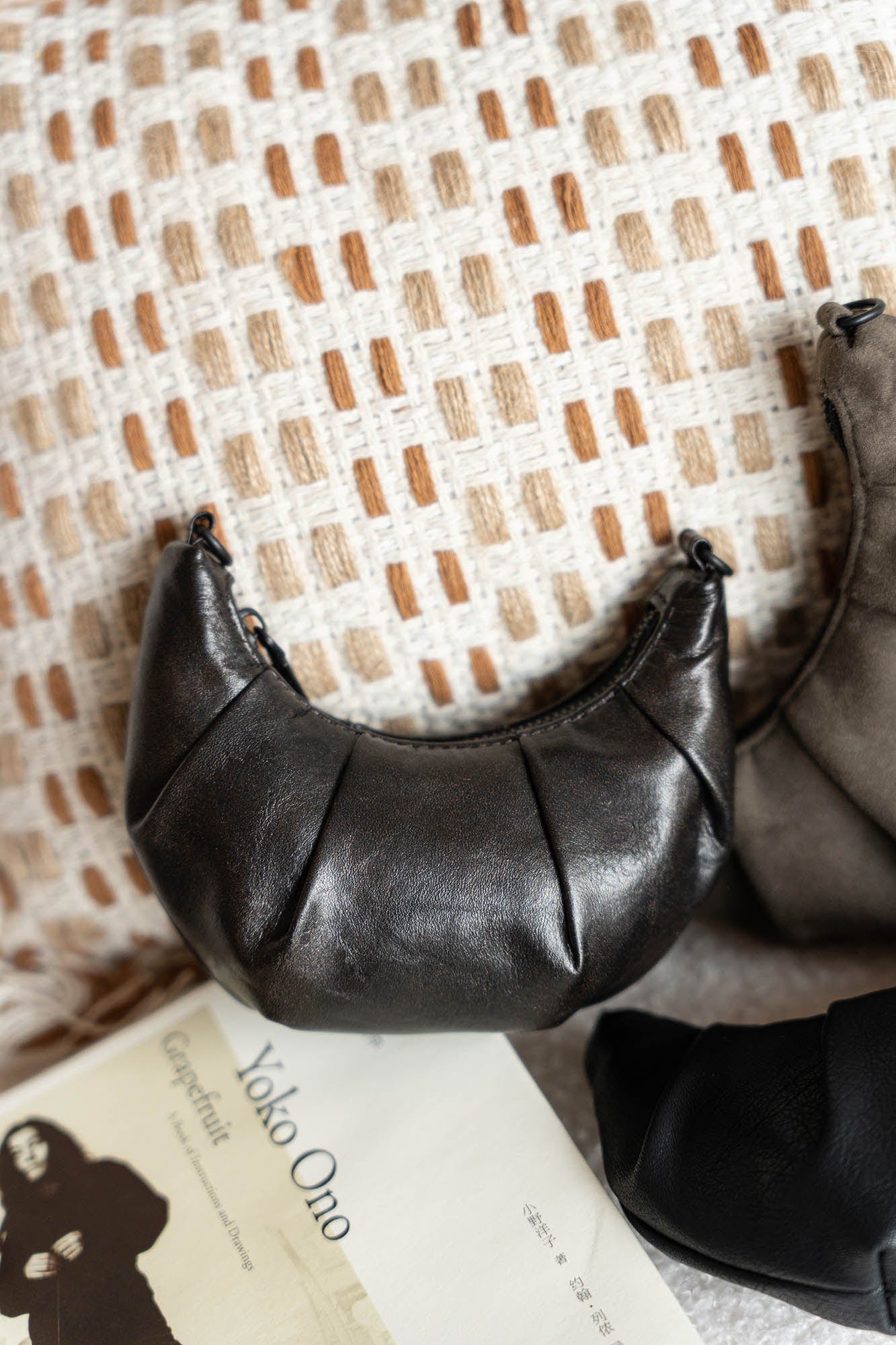 MOITIEDEPETALE Mini Croissant Coin Pouch