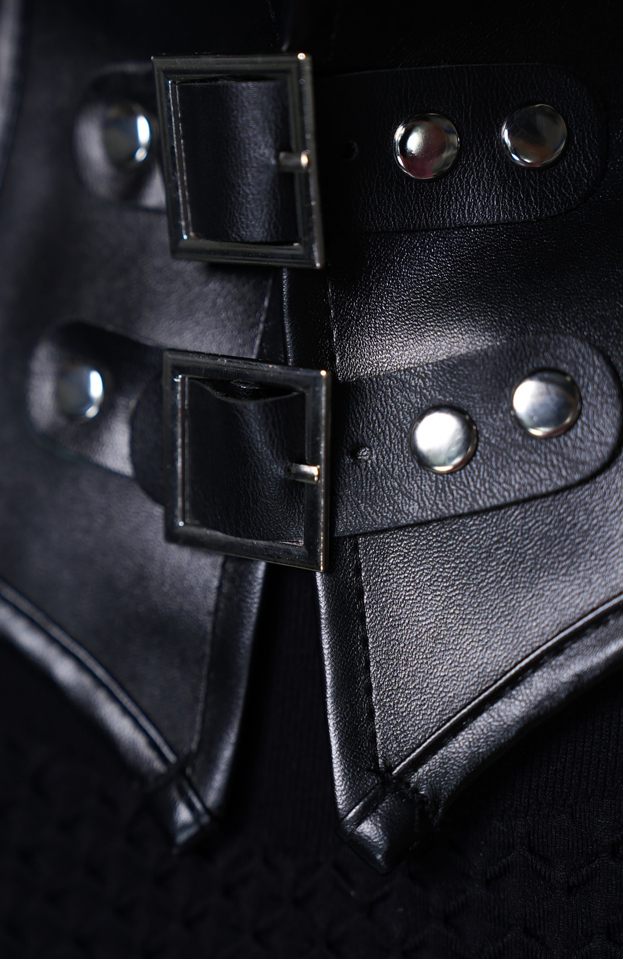 VE2 Studded Shoulder Harness Vest