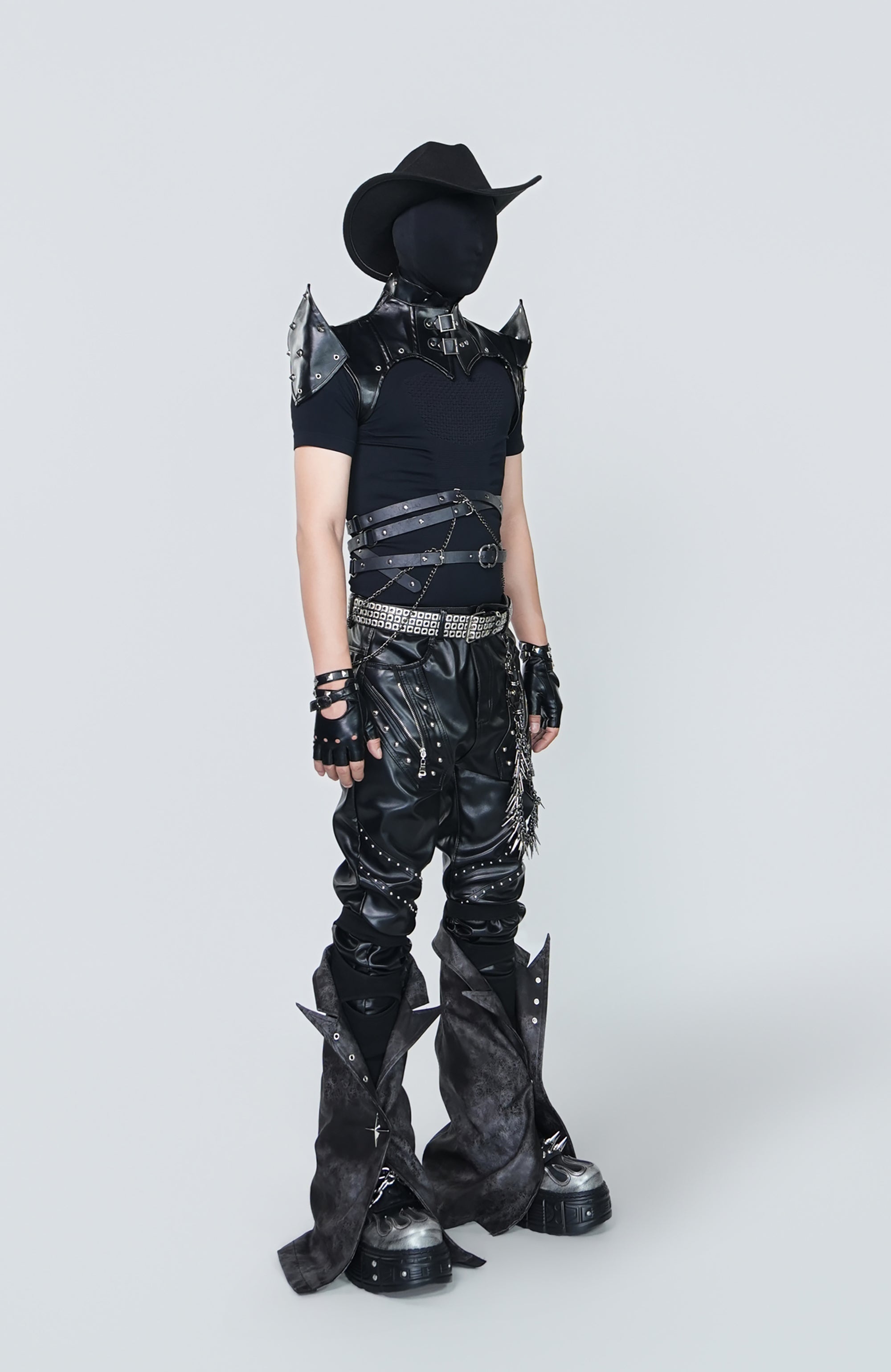 VE2 Studded Shoulder Harness Vest