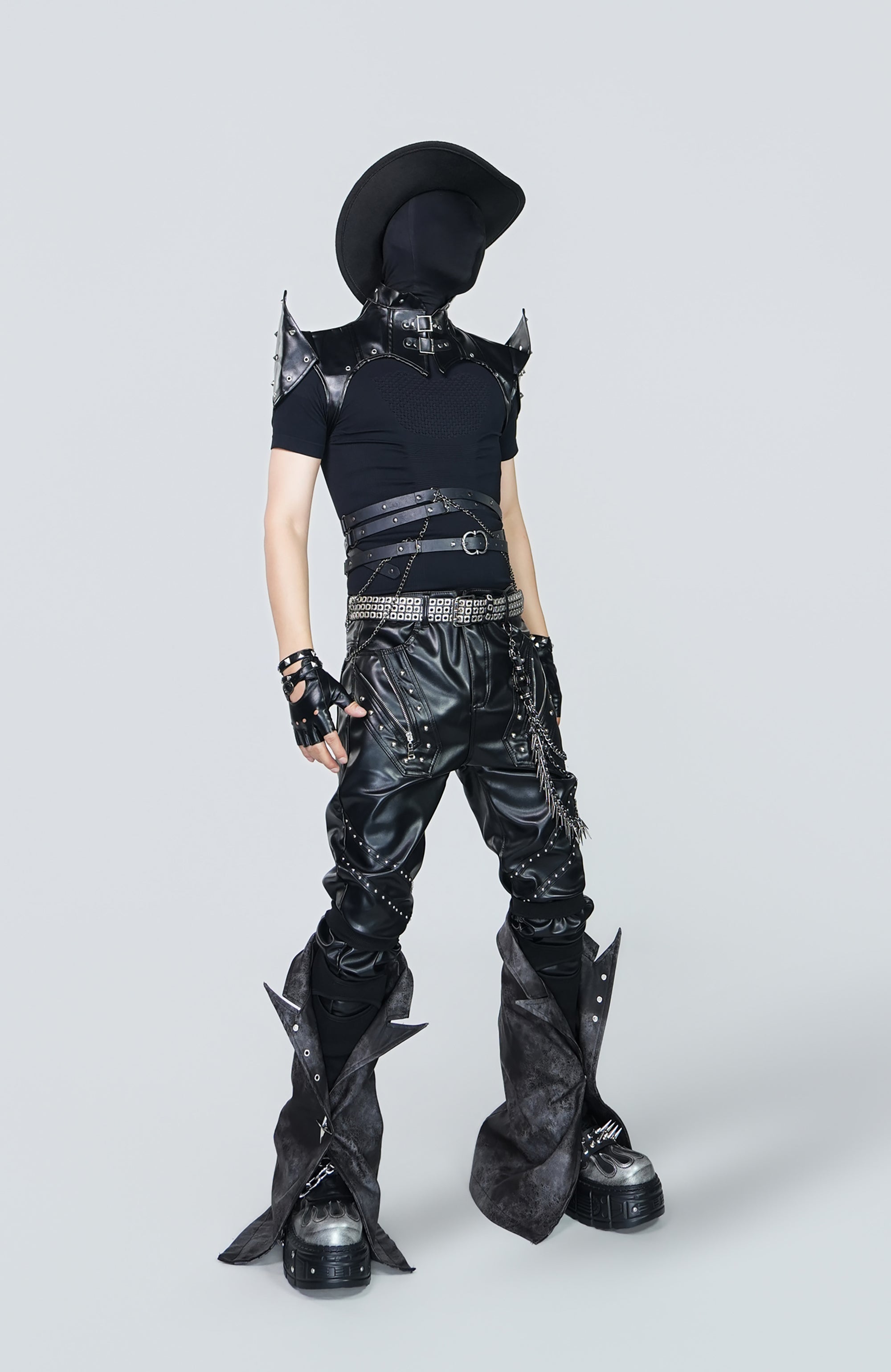 VE2 Studded Shoulder Harness Vest