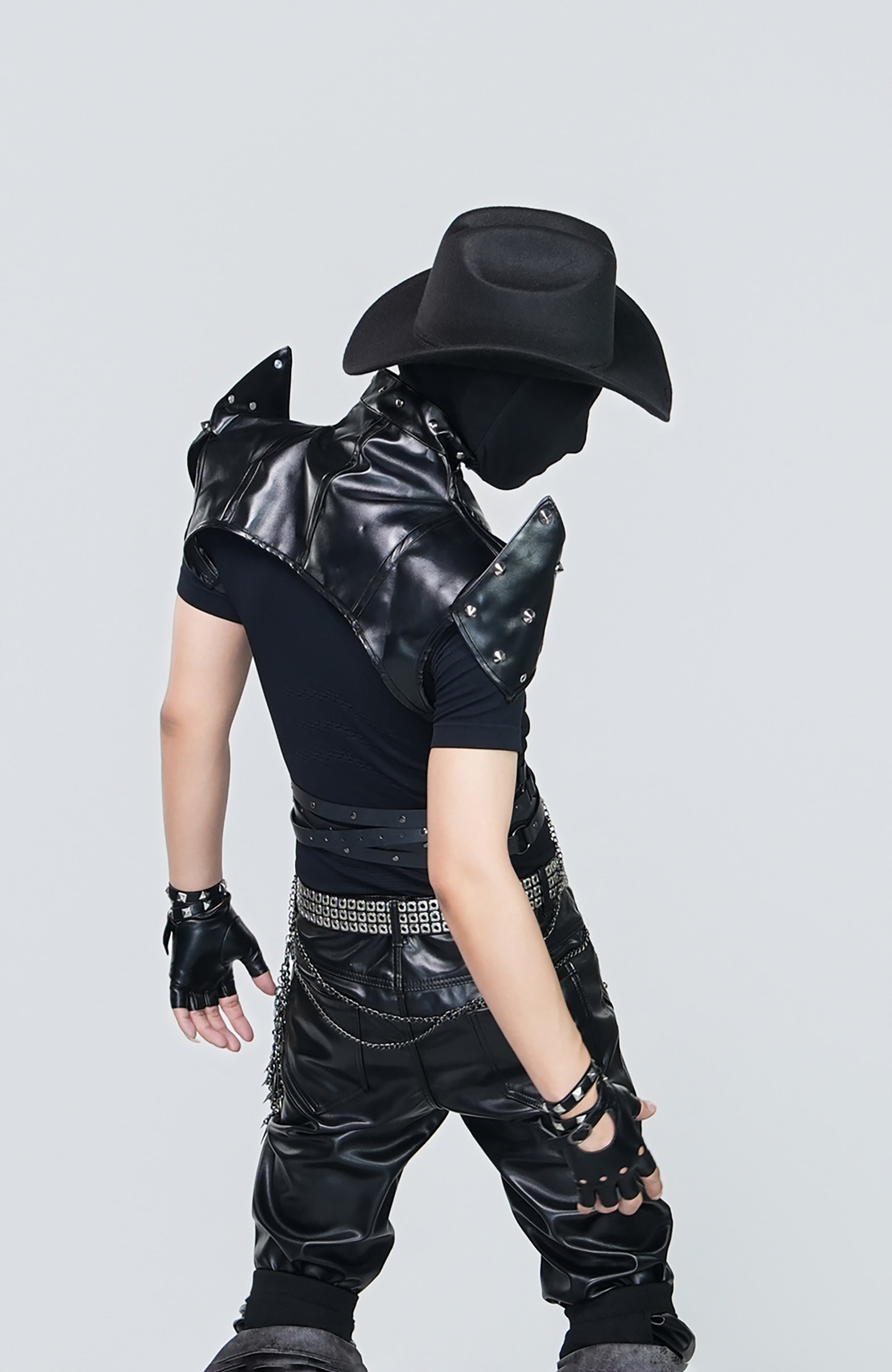 VE2 Studded Shoulder Harness Vest